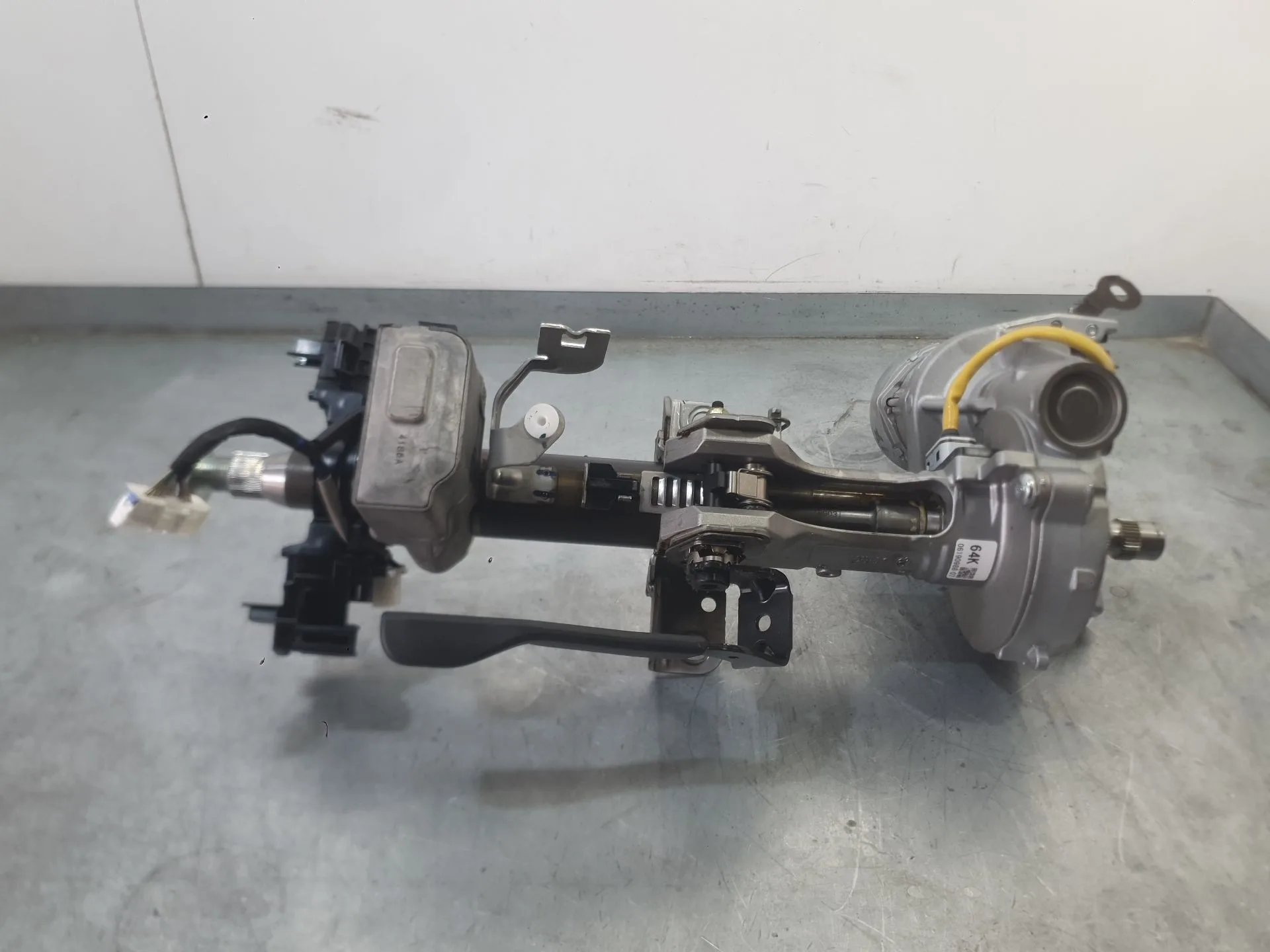 Columna Direccion para Toyota Corolla Sedan (_E21_)