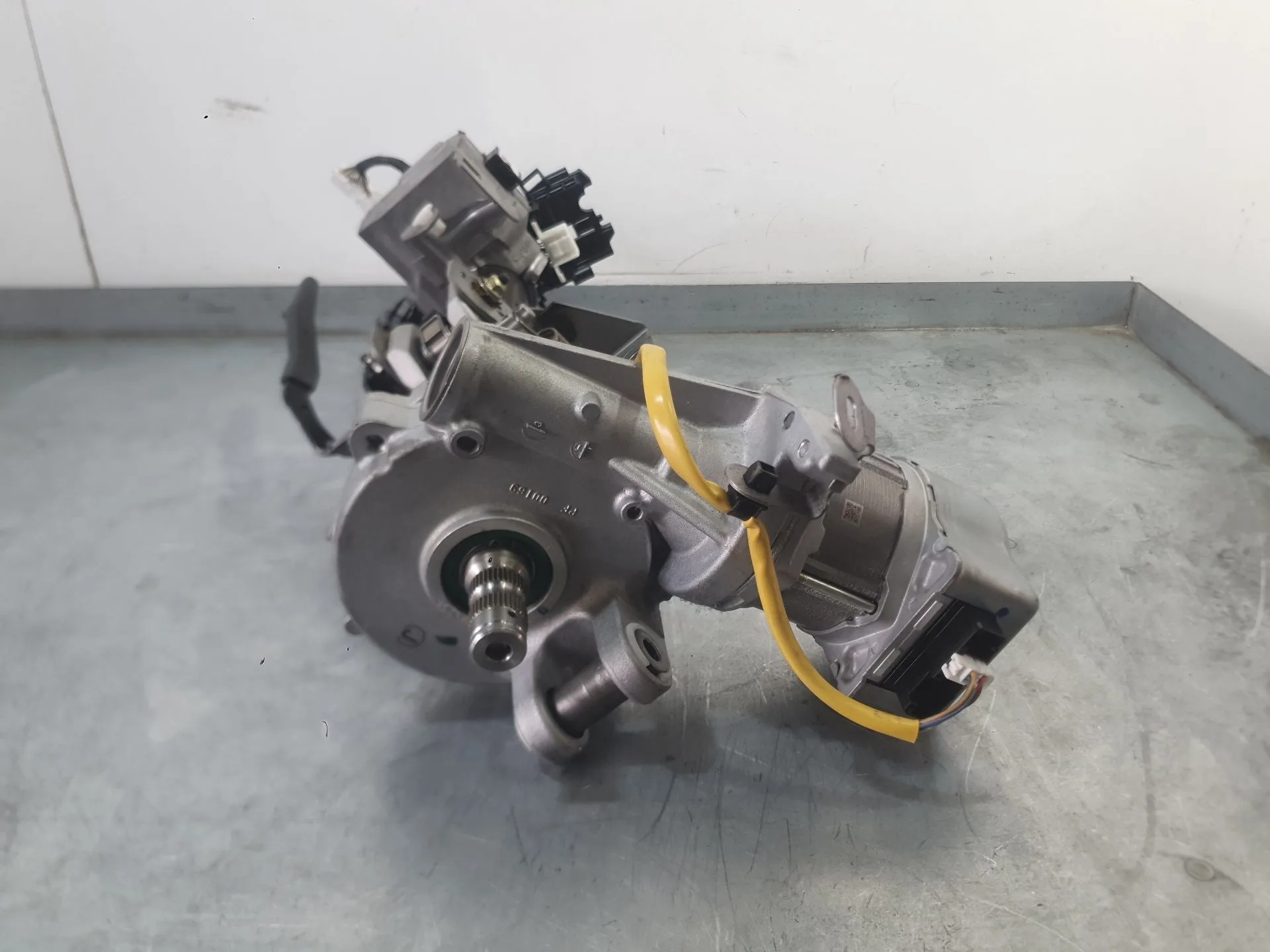 Columna Direccion para Toyota Corolla Sedan (_E21_)