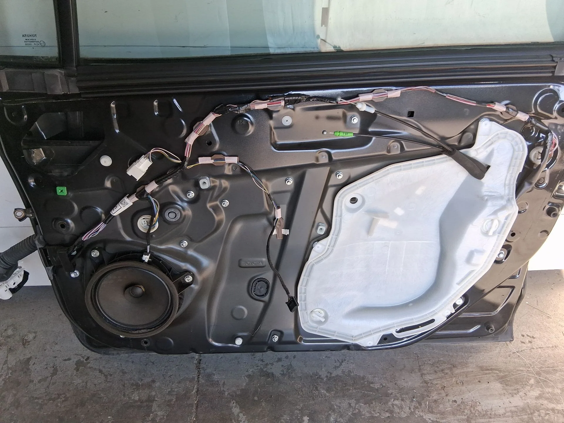 Elevalunas Delantero Derecho para Toyota Corolla Sedan (_E21_)