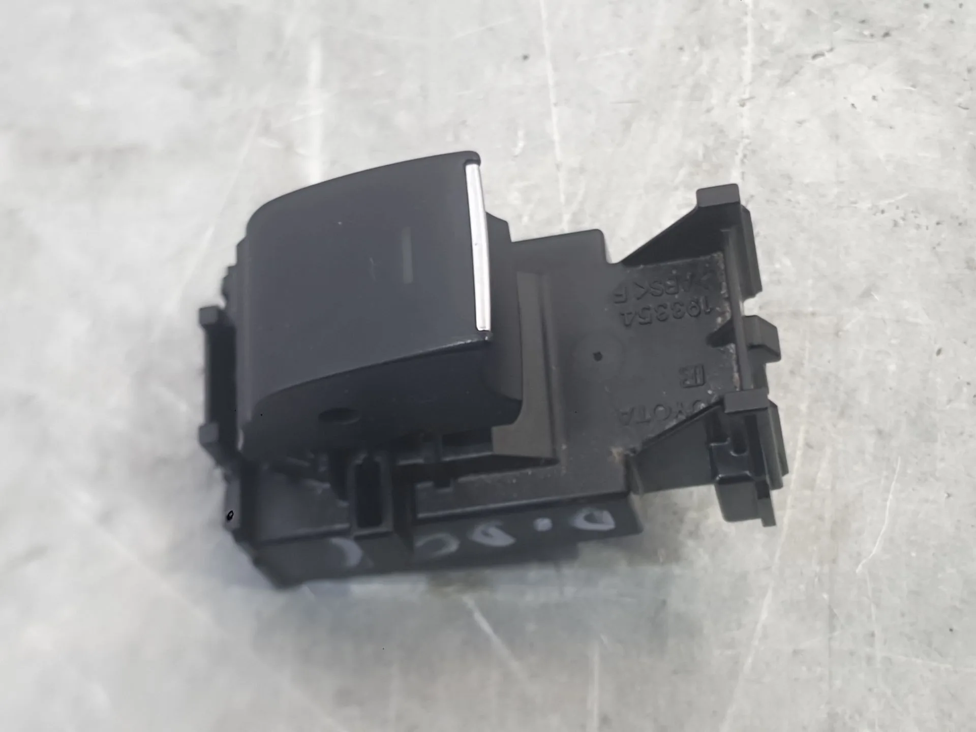 Mando Elevalunas Delantero Derecho para Toyota Corolla Sedan (_E21_)
