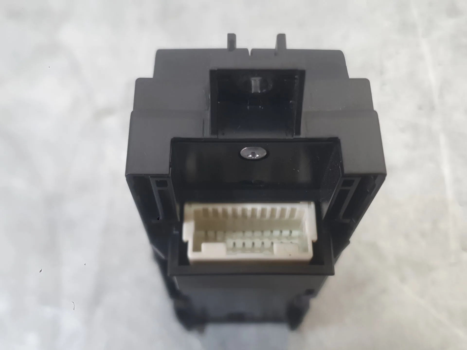 Mando Elevalunas Delantero Izquierdo para Toyota Corolla Sedan (_E21_)