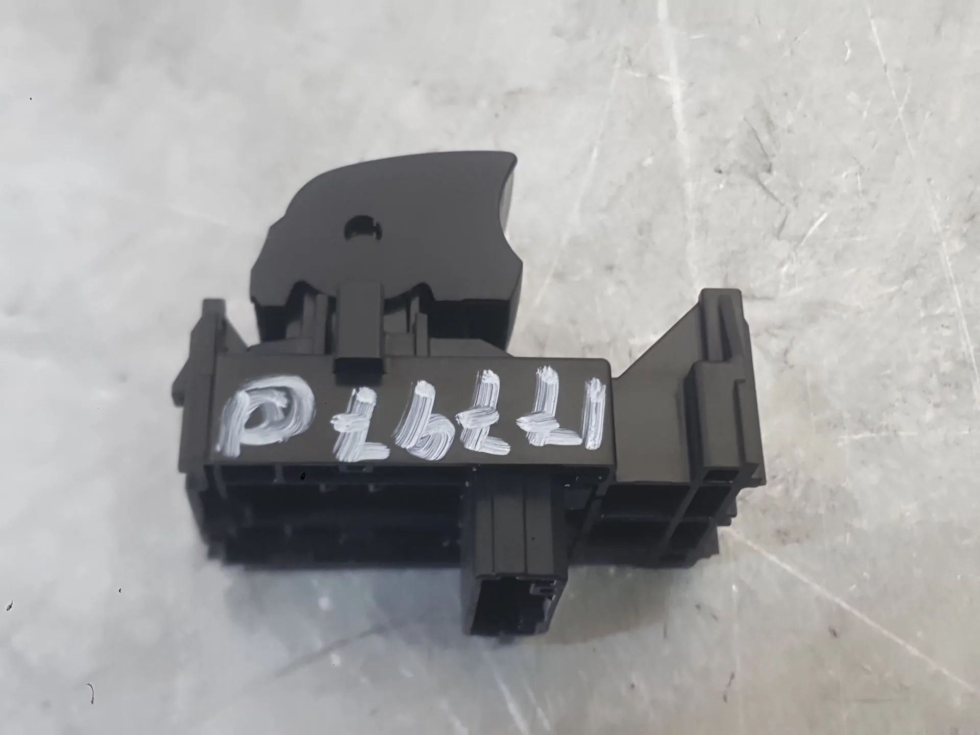Mando Elevalunas Trasero Derecho para Toyota Corolla Sedan (_E21_)