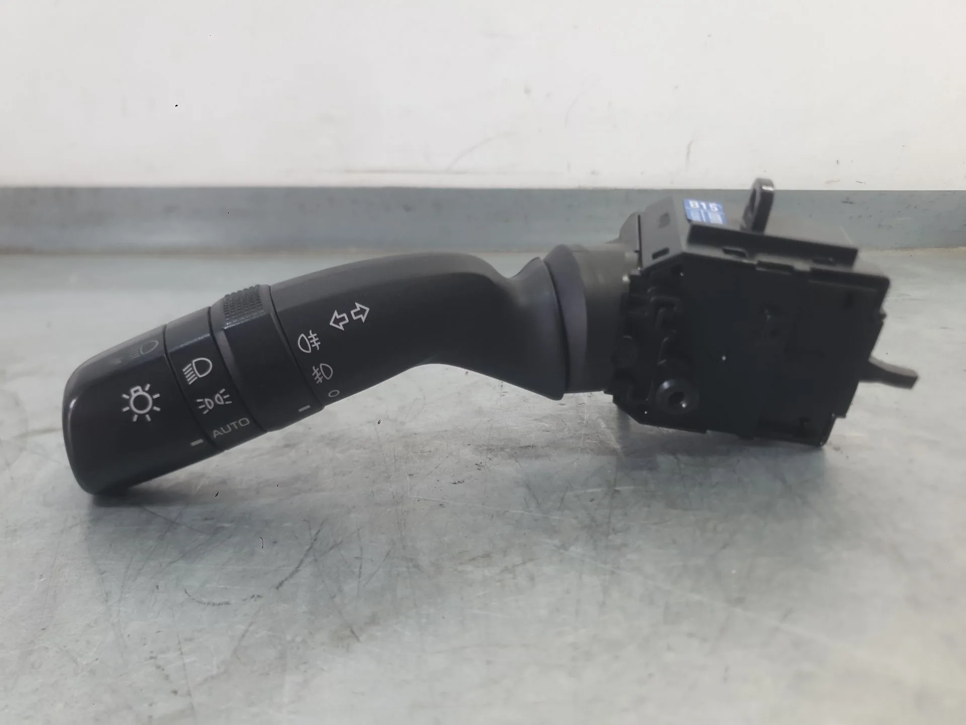 Mando Intermitentes para Toyota Corolla Sedan (_E21_)