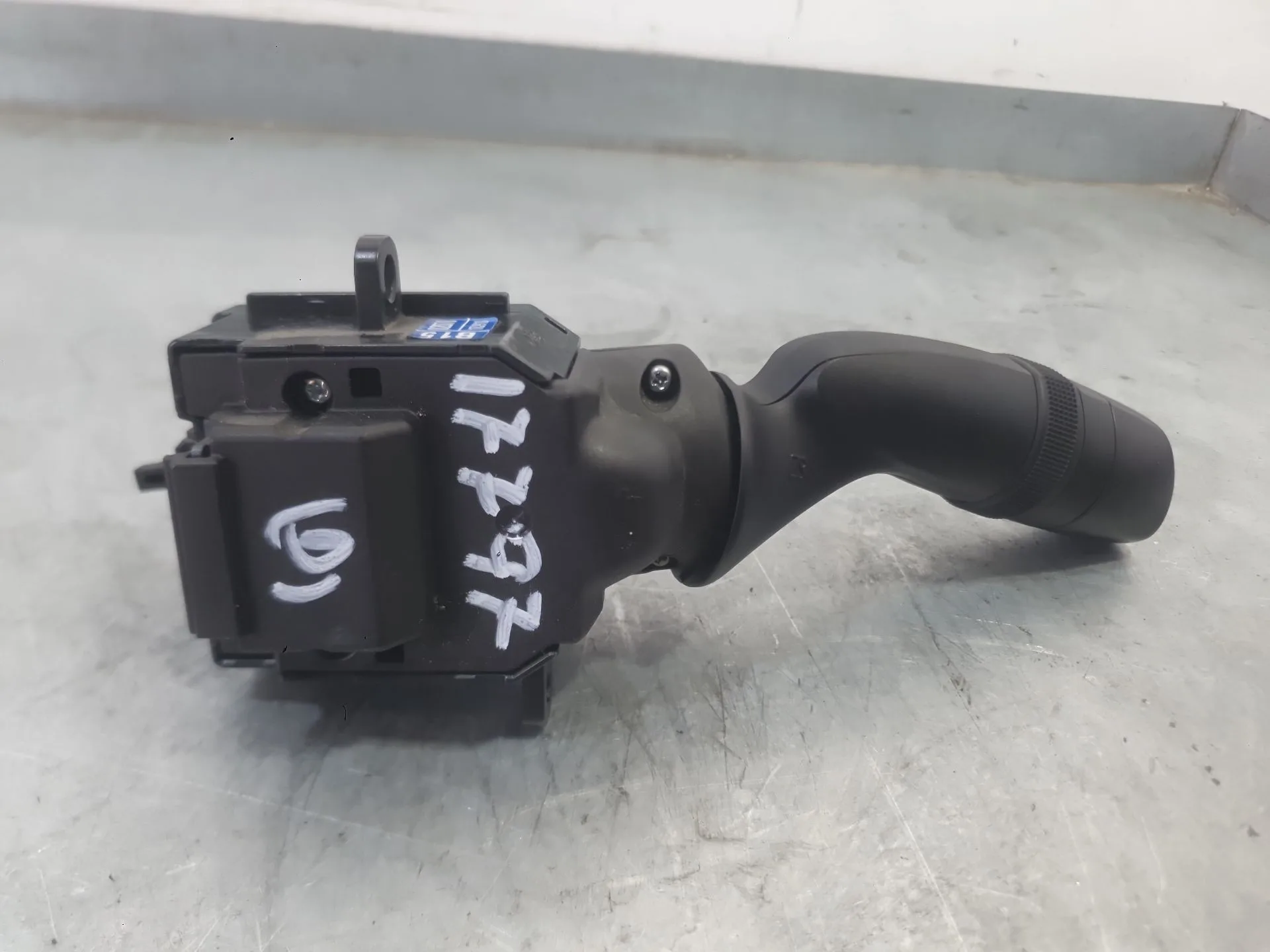 Mando Intermitentes para Toyota Corolla Sedan (_E21_)