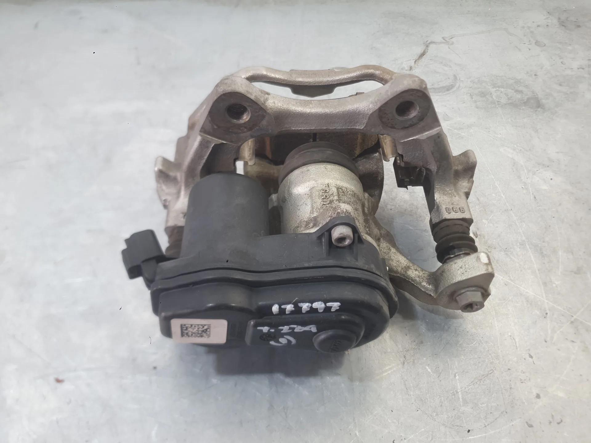 Pinza Freno Trasera Izquierda para Toyota Corolla Sedan (_E21_)