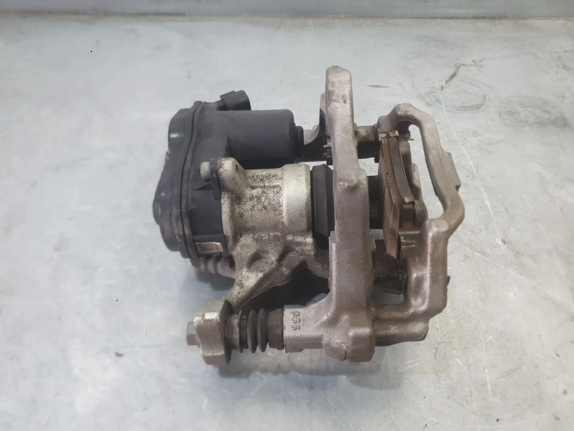 Pinza Freno Trasera Izquierda para Toyota Corolla Sedan (_E21_)