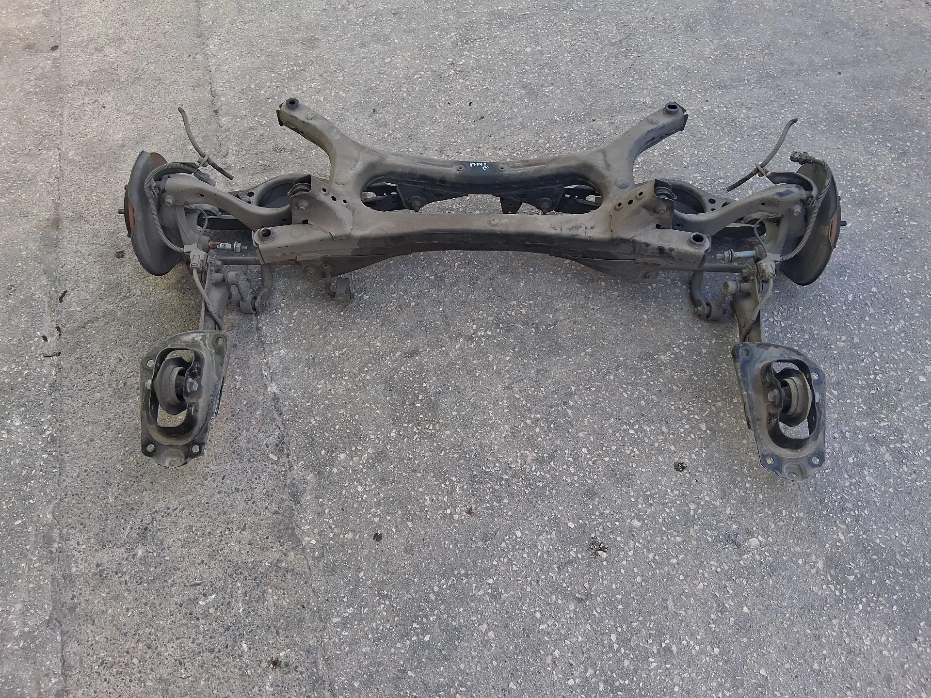 Puente Trasero para Toyota Corolla Sedan (_E21_)