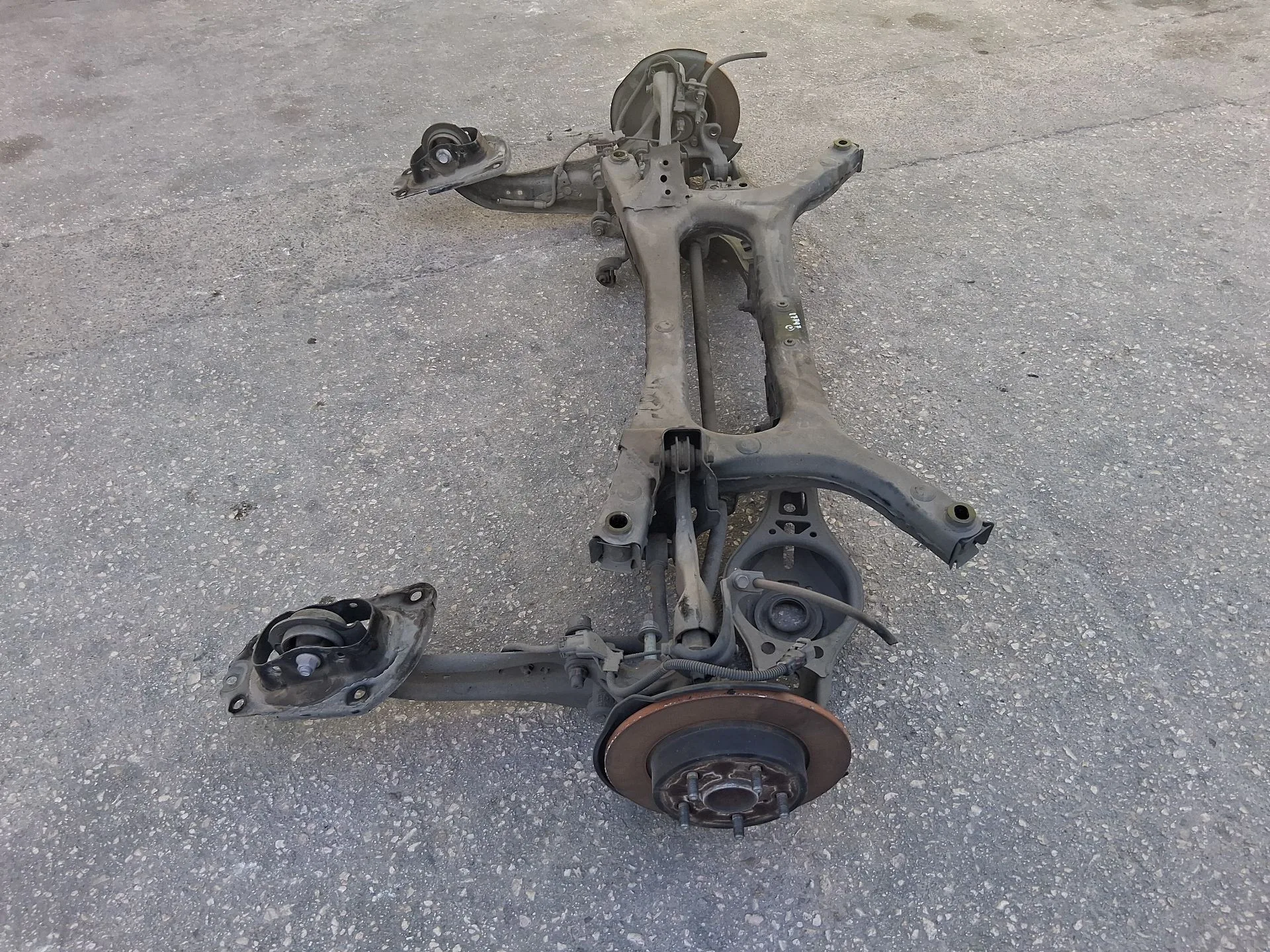 Puente Trasero para Toyota Corolla Sedan (_E21_)