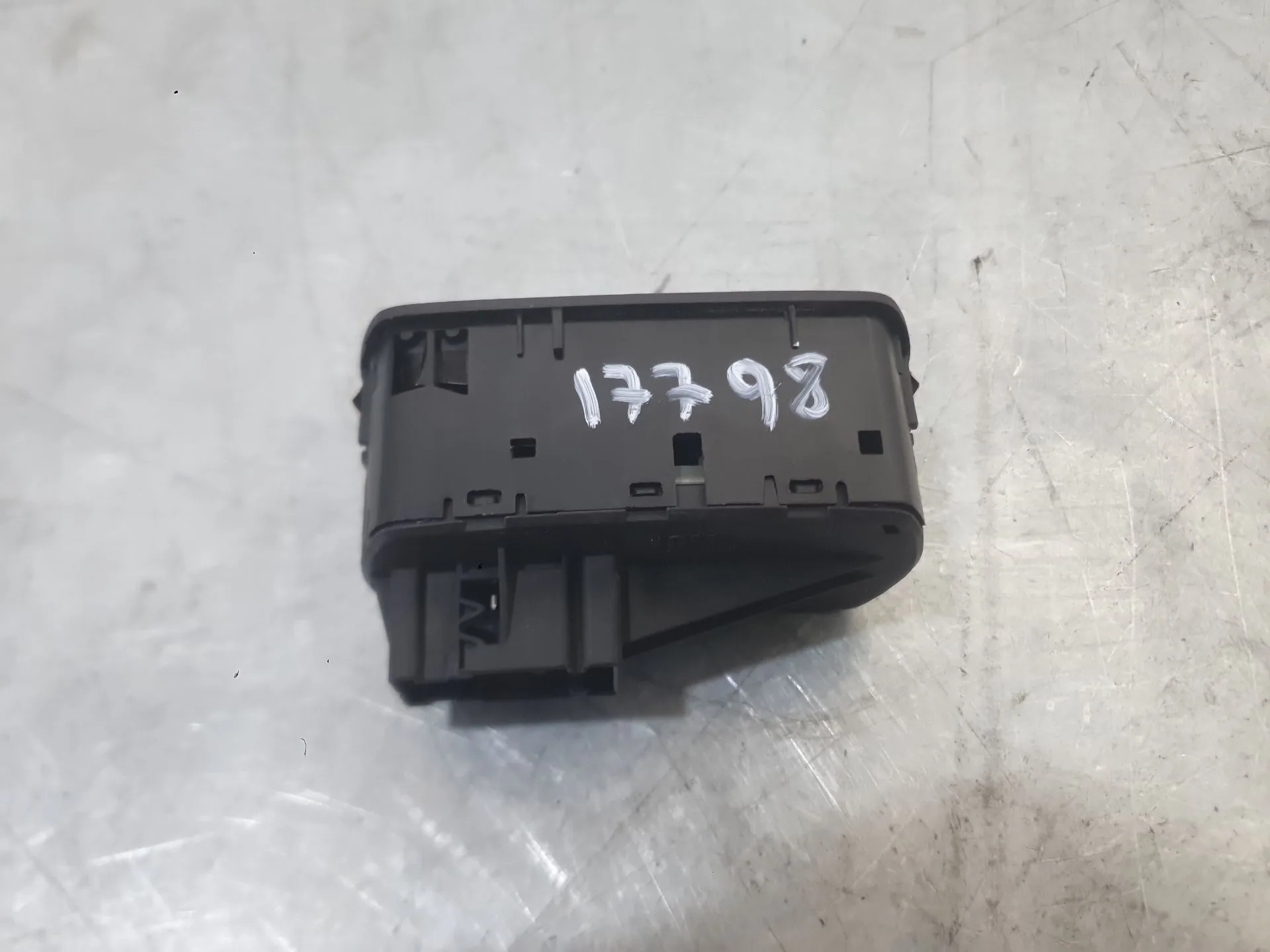 Mando Elevalunas Delantero Izquierdo para Opel Corsa E (X15)