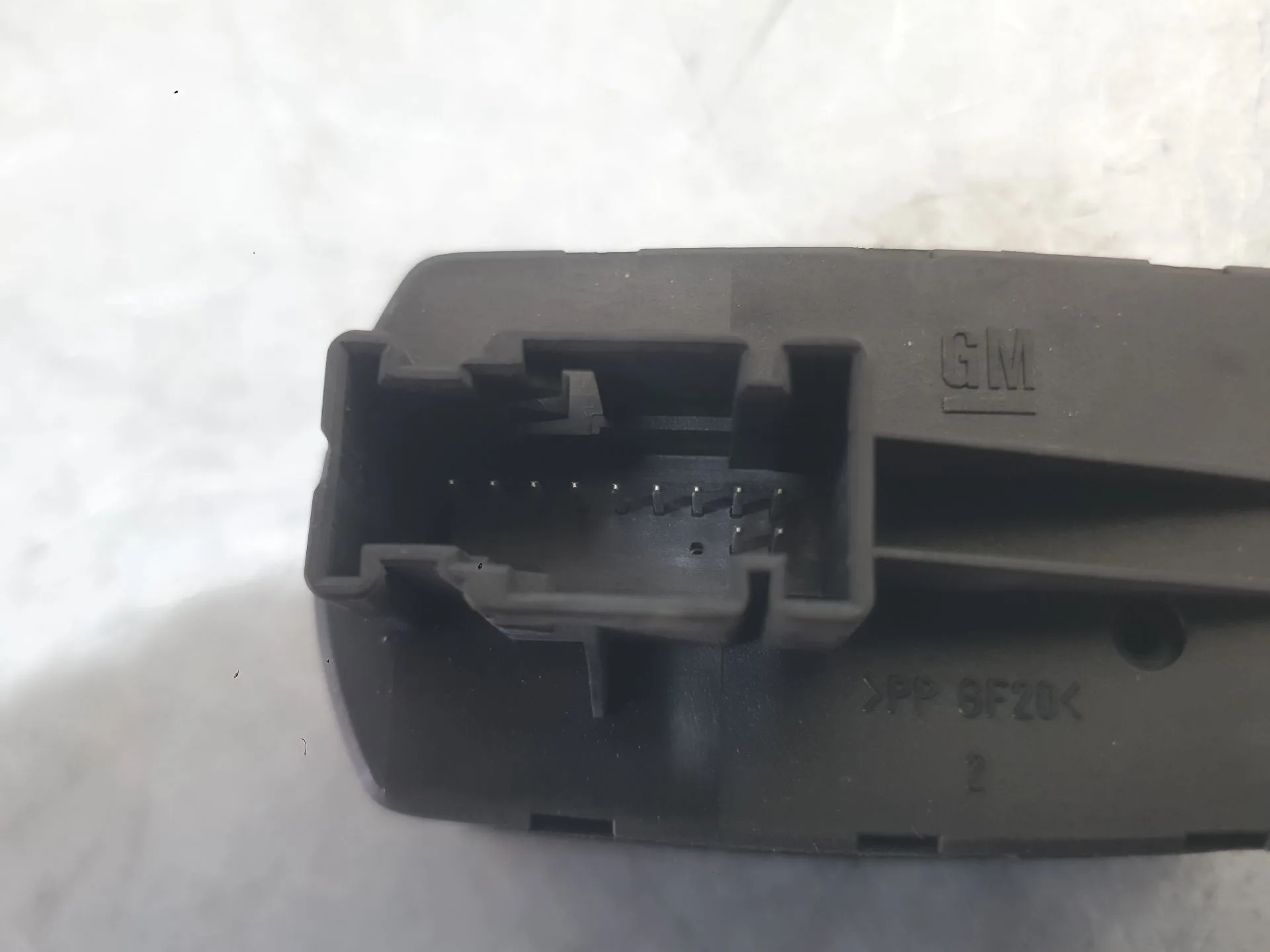 Mando Elevalunas Delantero Izquierdo para Opel Corsa E (X15)