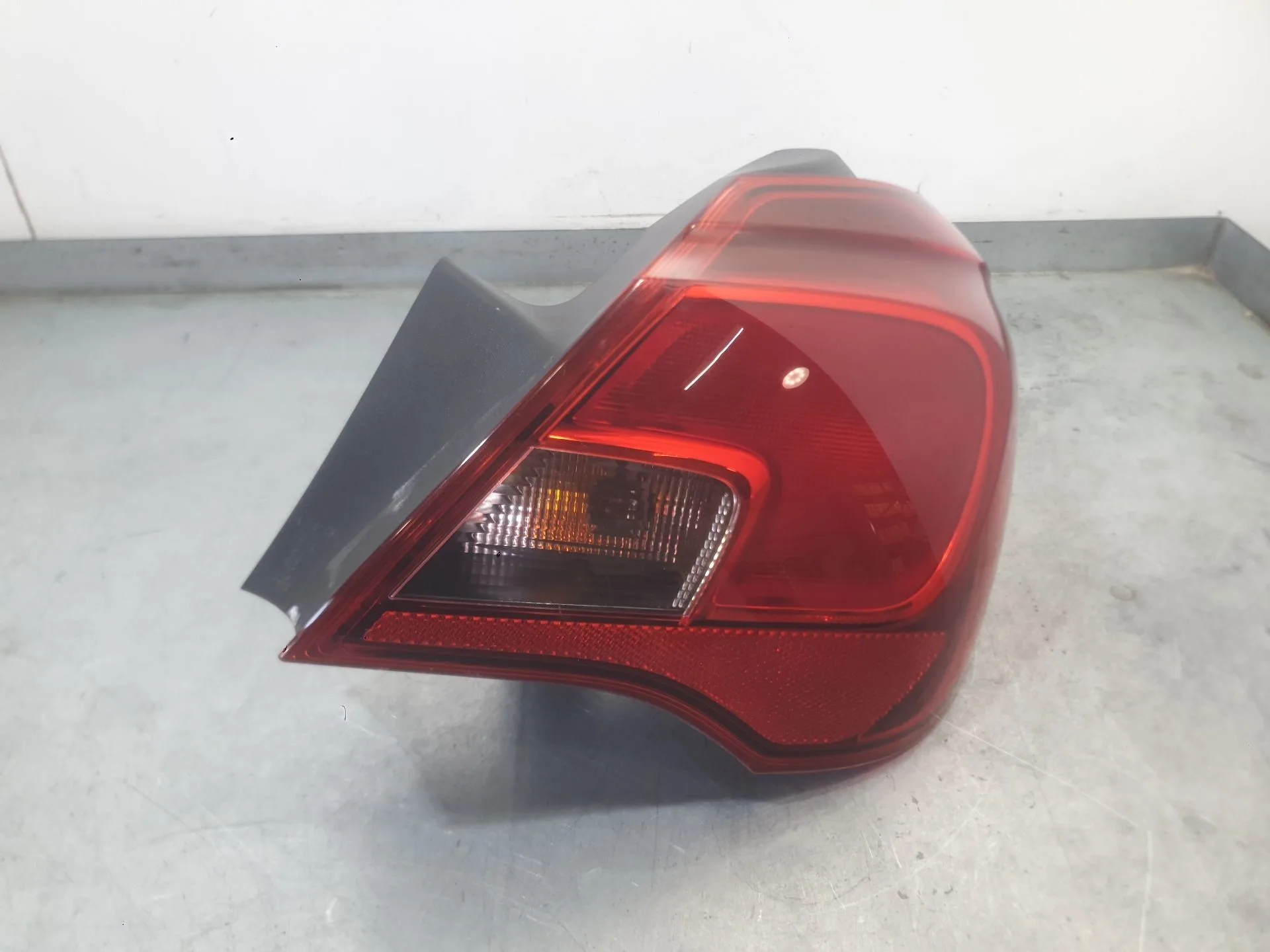 Piloto Trasero Derecho para Opel Corsa E (X15)