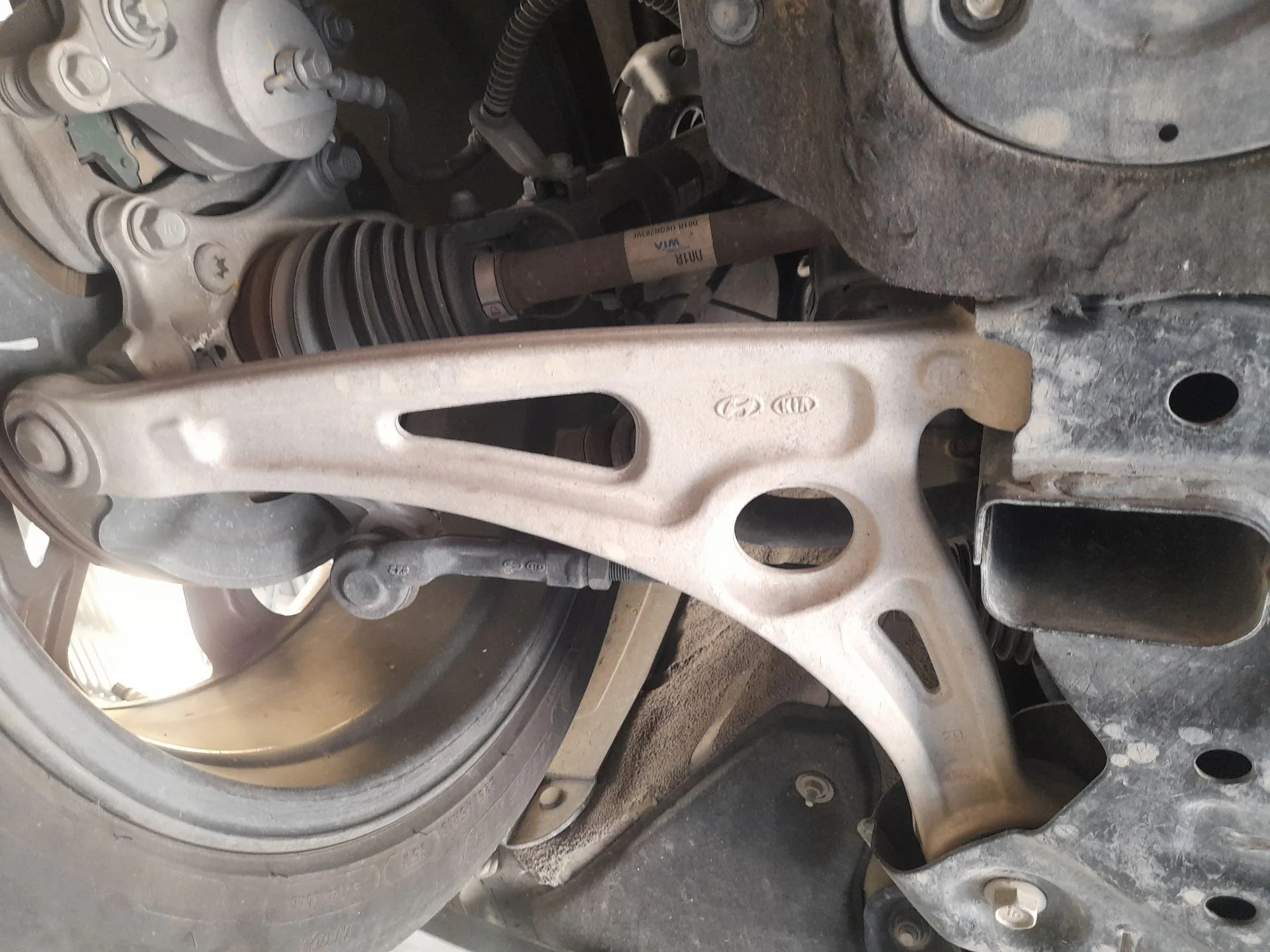 Brazo Suspension Inferior Delantero Derecho para Kia Niro I (De)