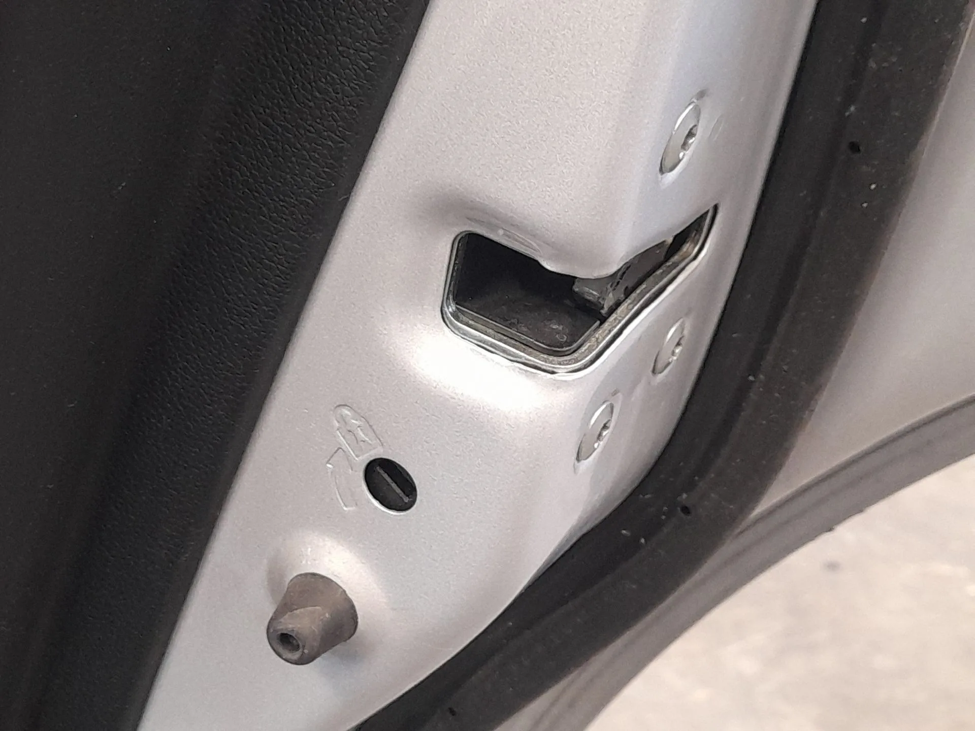 Cerradura Puerta Trasera Derecha para Kia Niro I (De)