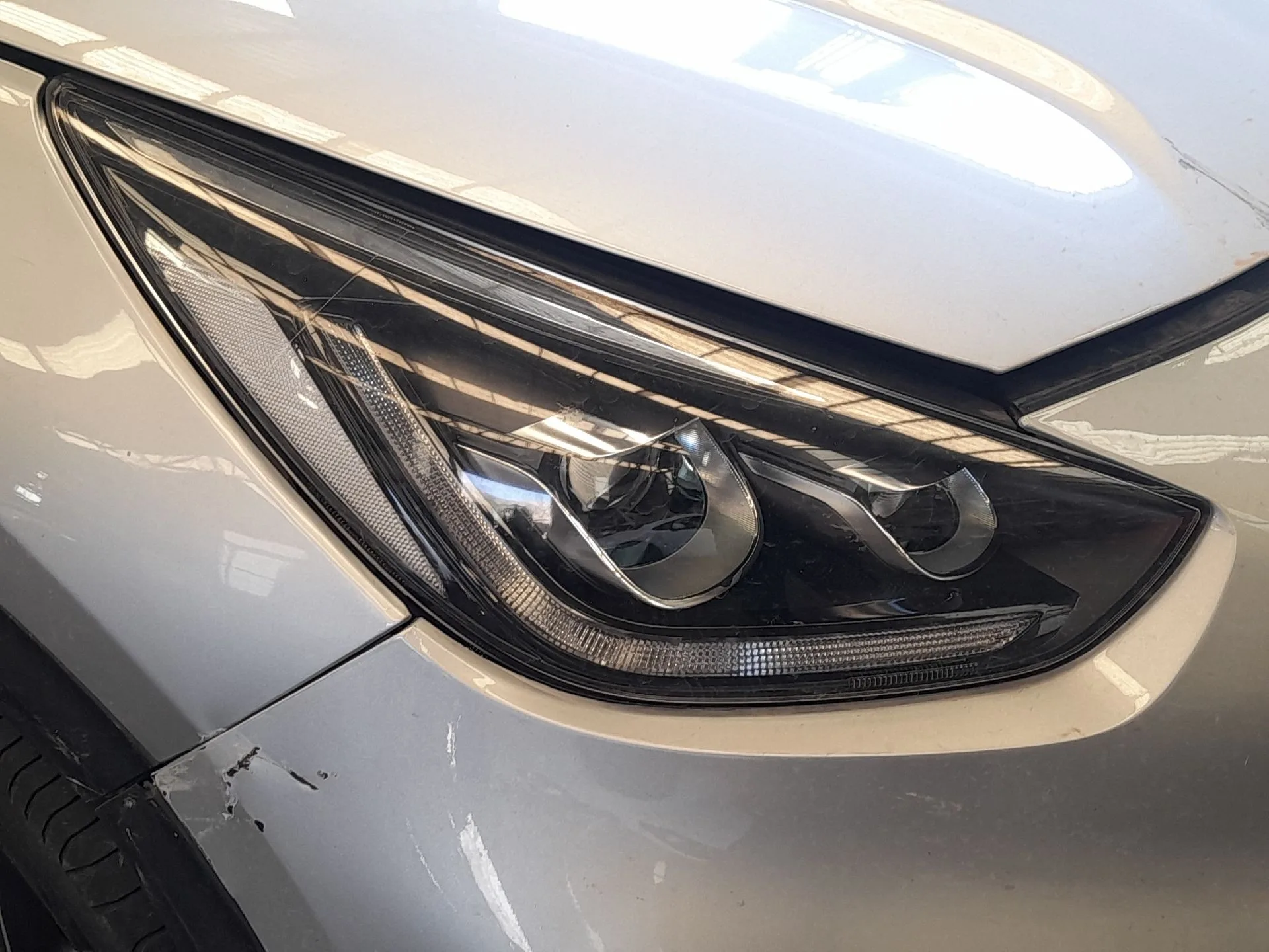 Faro Derecho para Kia Niro I (De)