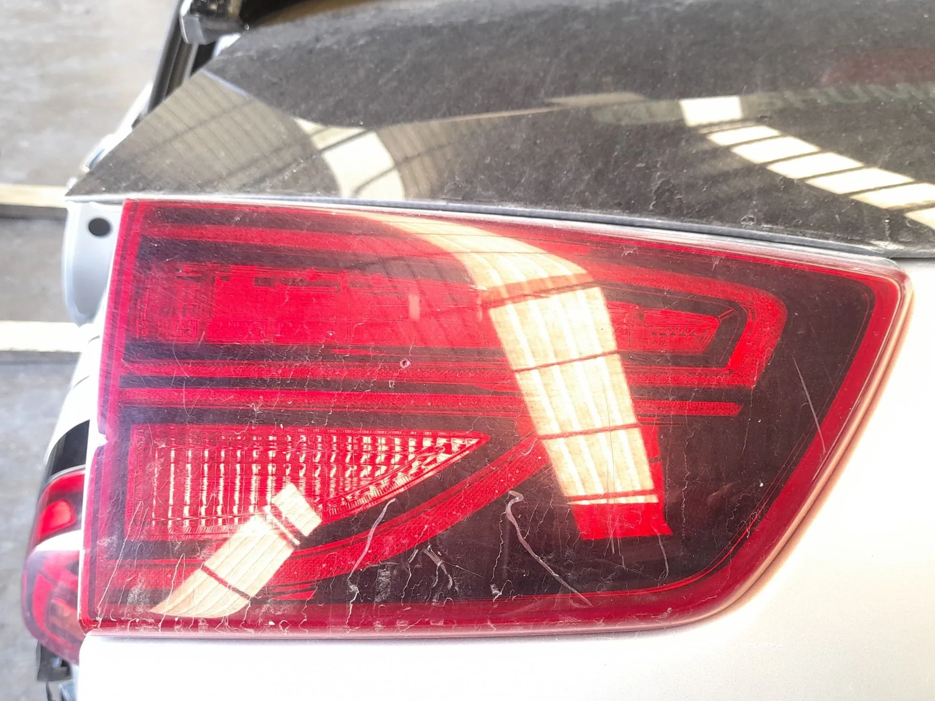 Piloto Trasero Izquierdo Interior para Kia Niro I (De)