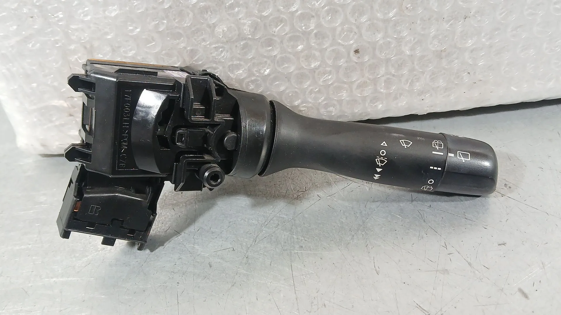 Mando Limpia para Toyota Yaris (_P13_)