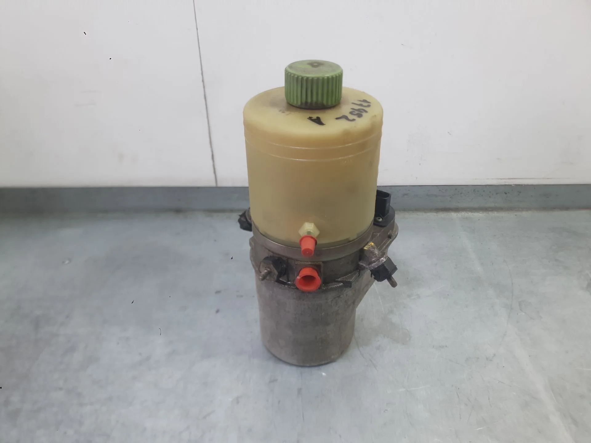 Bomba Direccion Electrica para Seat Ibiza Iii (6L1)