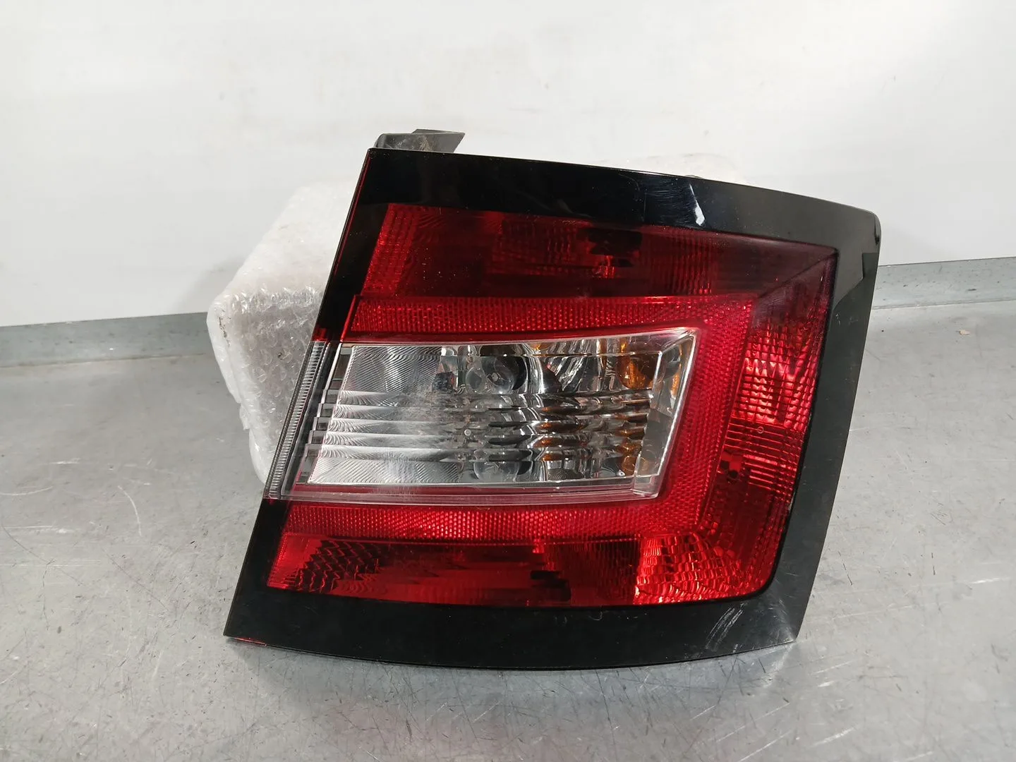 Piloto Trasero Derecho para Skoda Fabia Iii (Nj3)