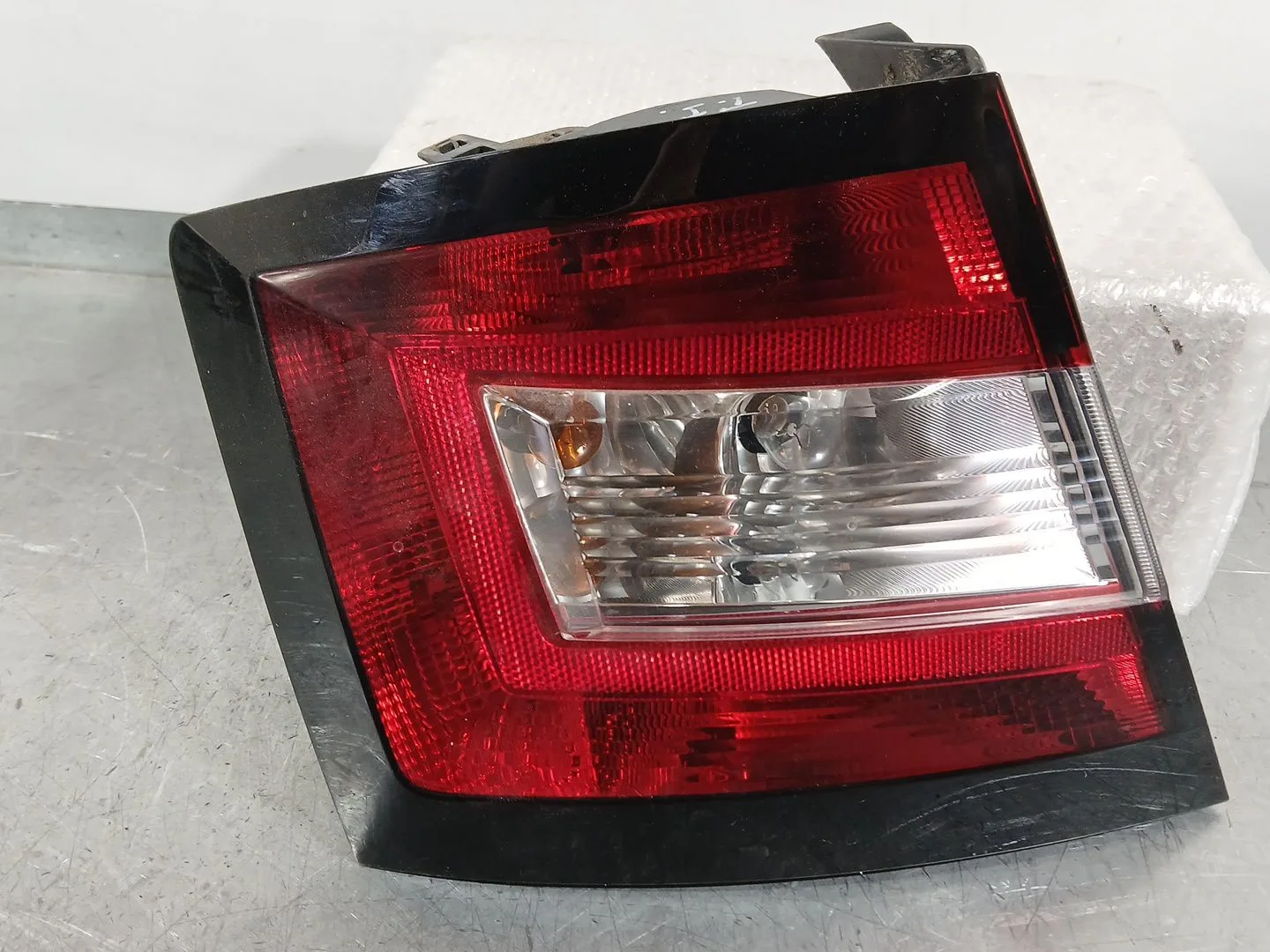 Piloto Trasero Izquierdo para Skoda Fabia Iii (Nj3)