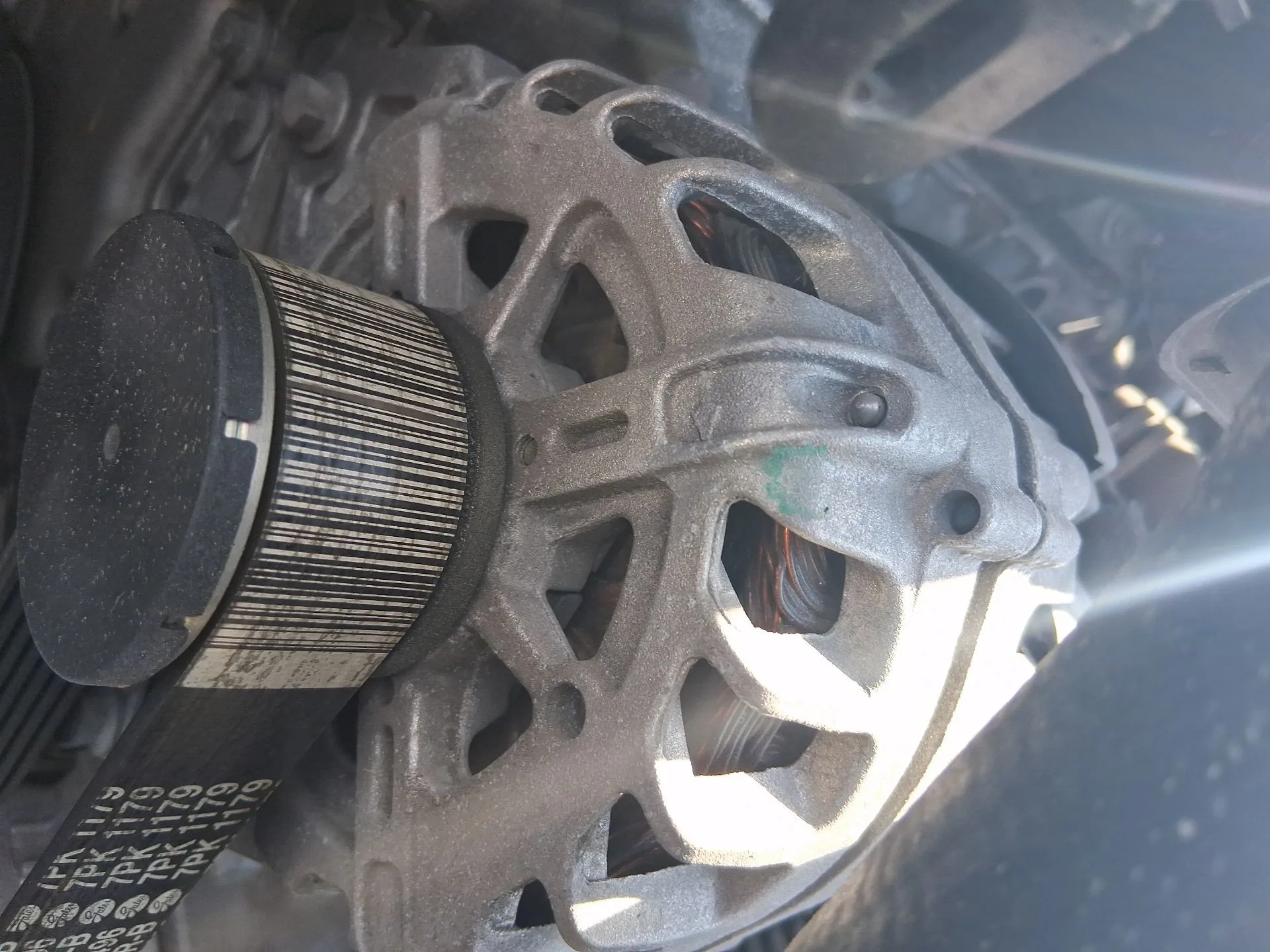 Alternador para Renault Clio V (B7_)