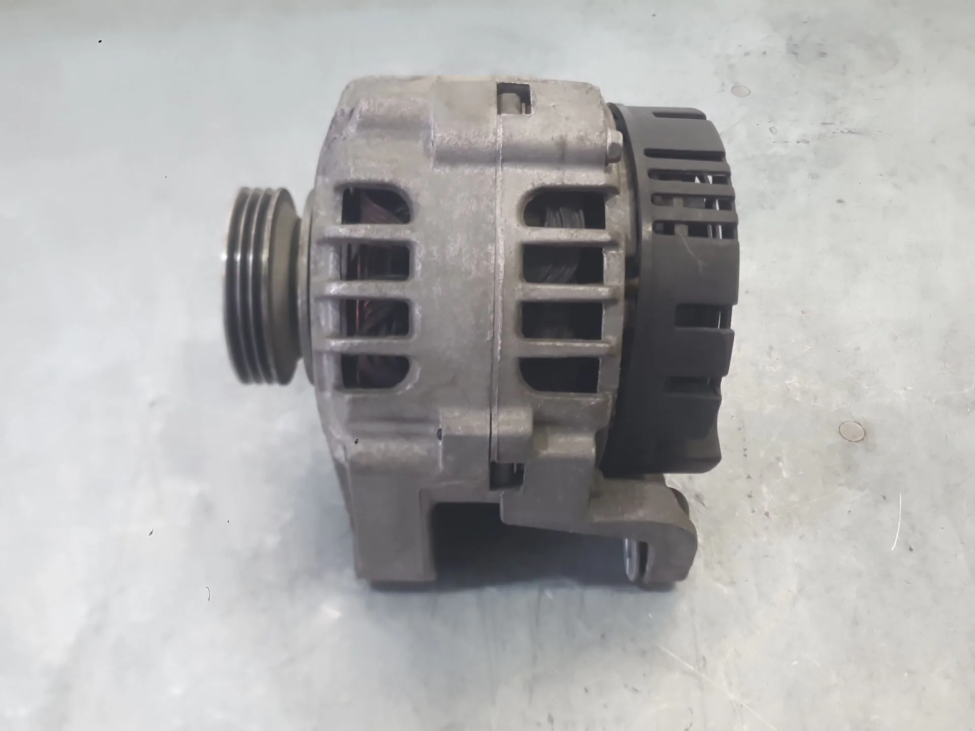 Alternador para Dacia Sandero (Bs_)