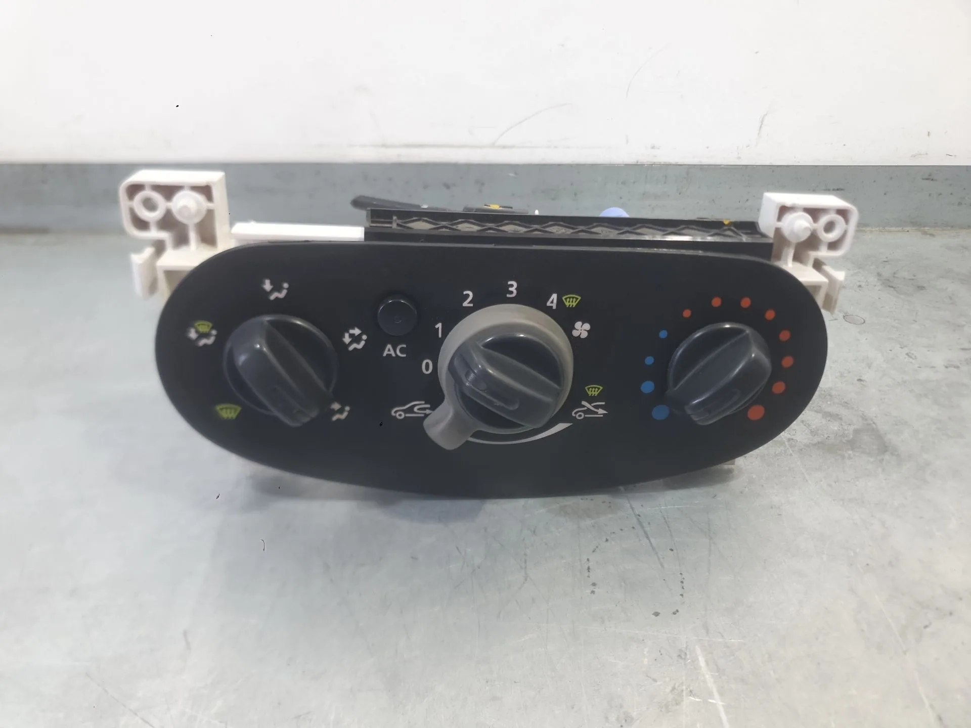 Mando Calefaccion / Aire Acondicionado para Dacia Sandero (Bs_)