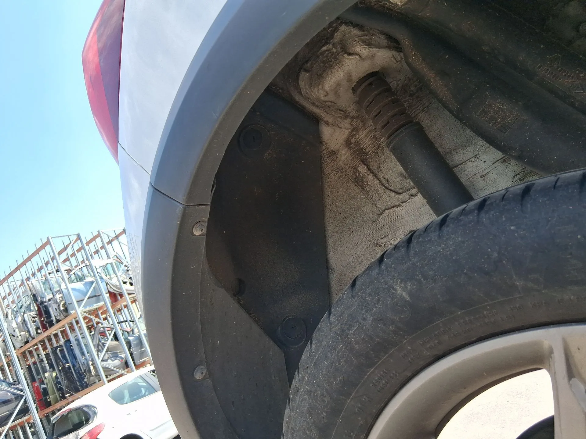 Plastico Pase Rueda Tras. Dch. para Dacia Sandero Ii (B8_)