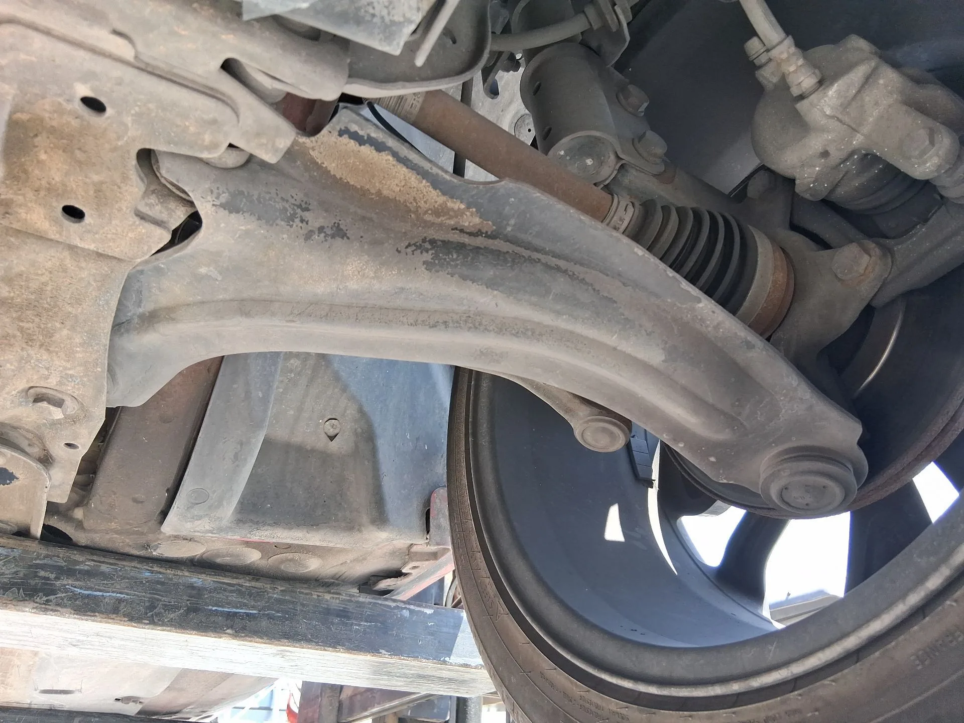 Brazo Suspension Inferior Delantero Izquierdo para Renault Clio Iv (Bh_)
