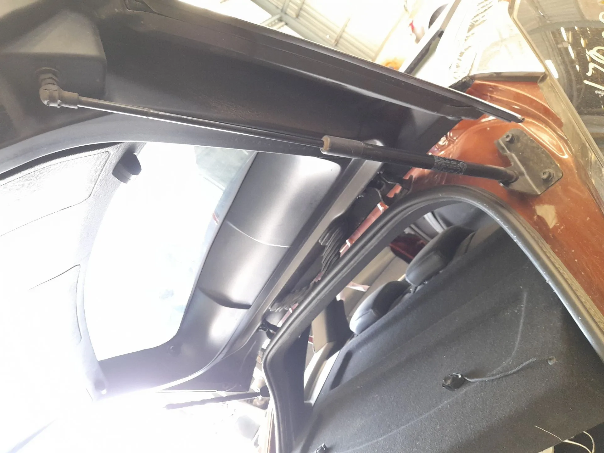 Amortiguadores Maletero / Porton para Peugeot 3008 Ii Suv (Mc_, Mr_, Mj_, M4_)