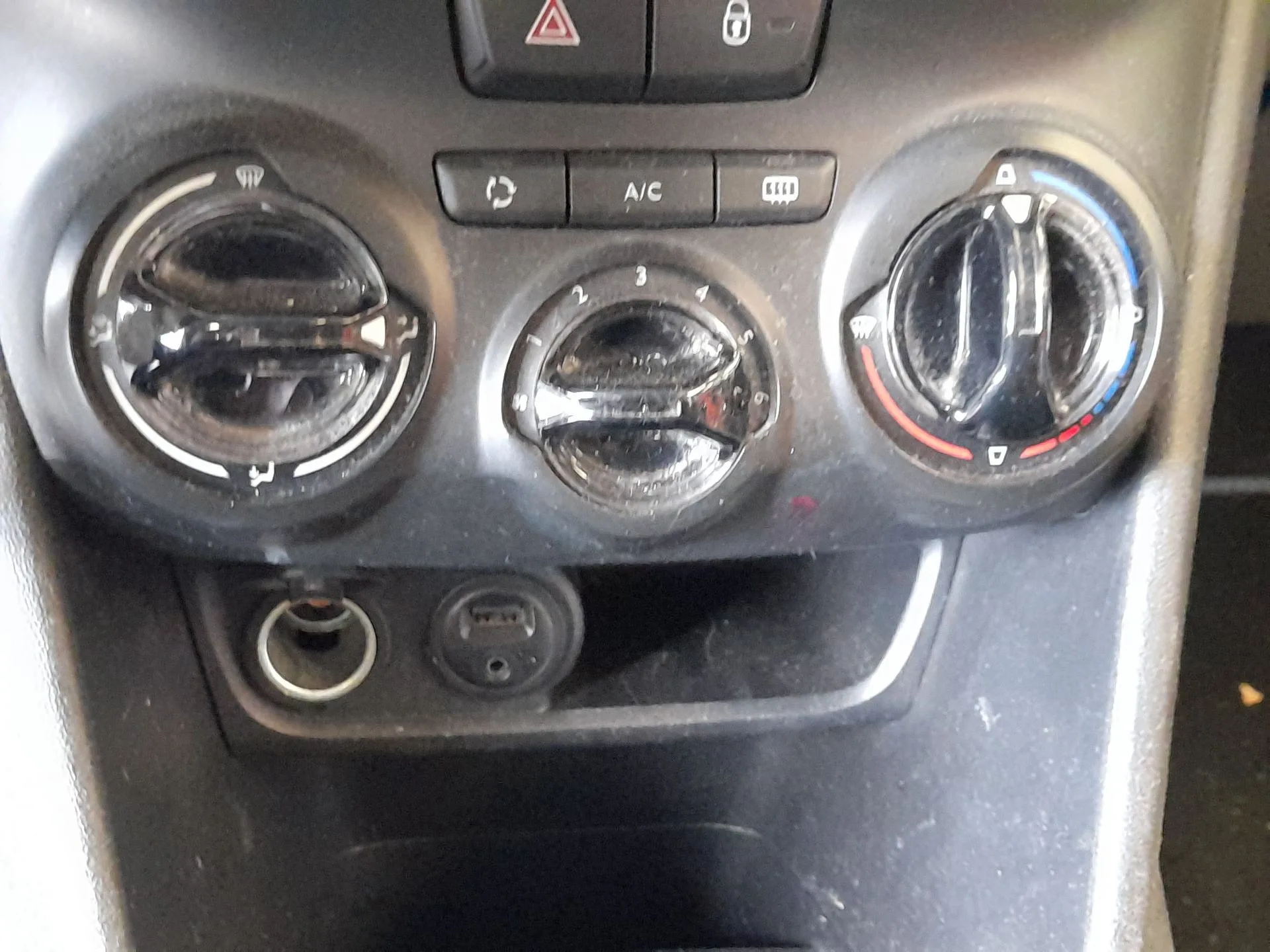 Mando Calefaccion / Aire Acondicionado para Peugeot 208 I (Ca_, Cc_)