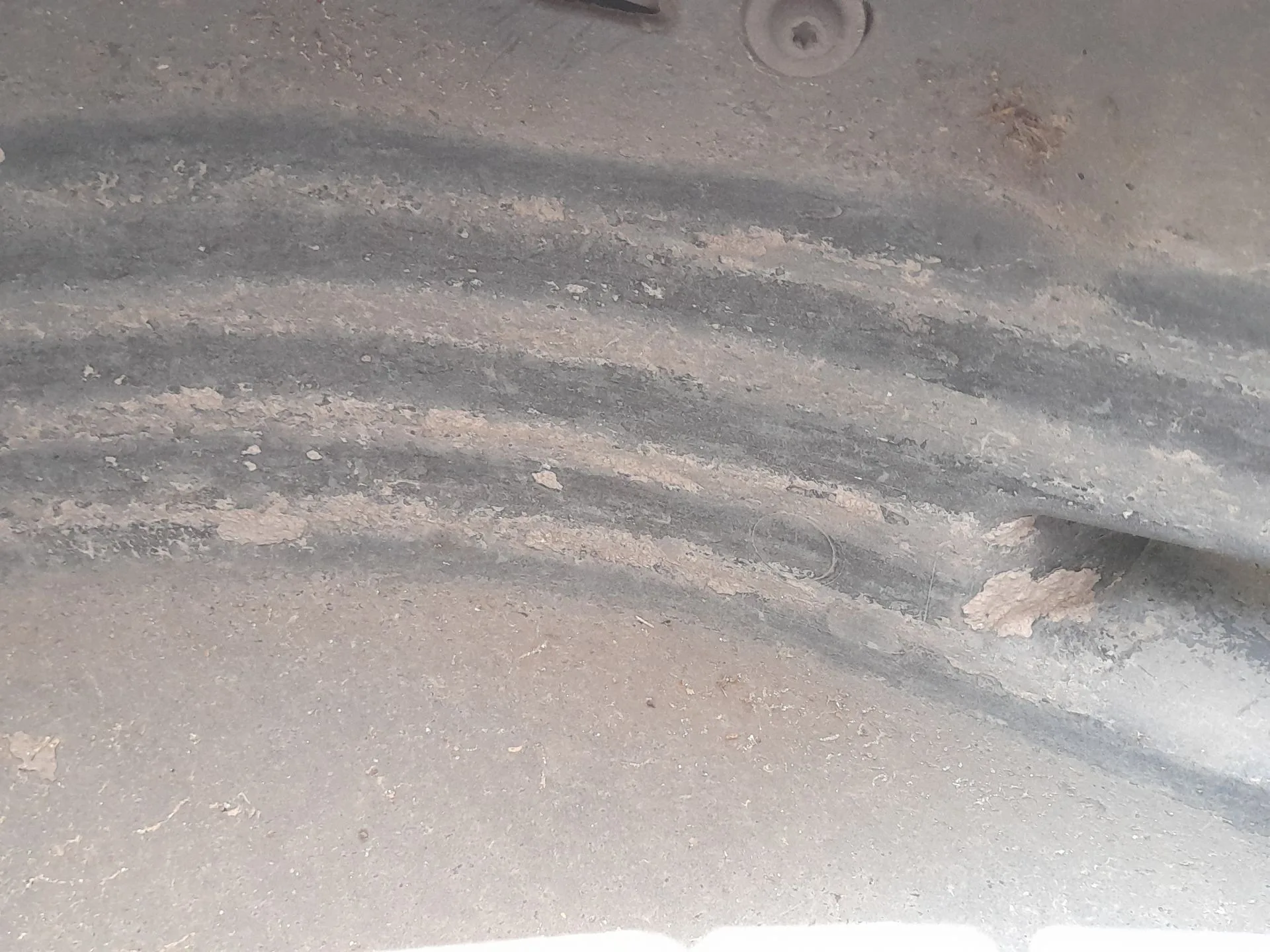 Plastico Pase Rueda Tras. Izq. para Peugeot 208 I (Ca_, Cc_)