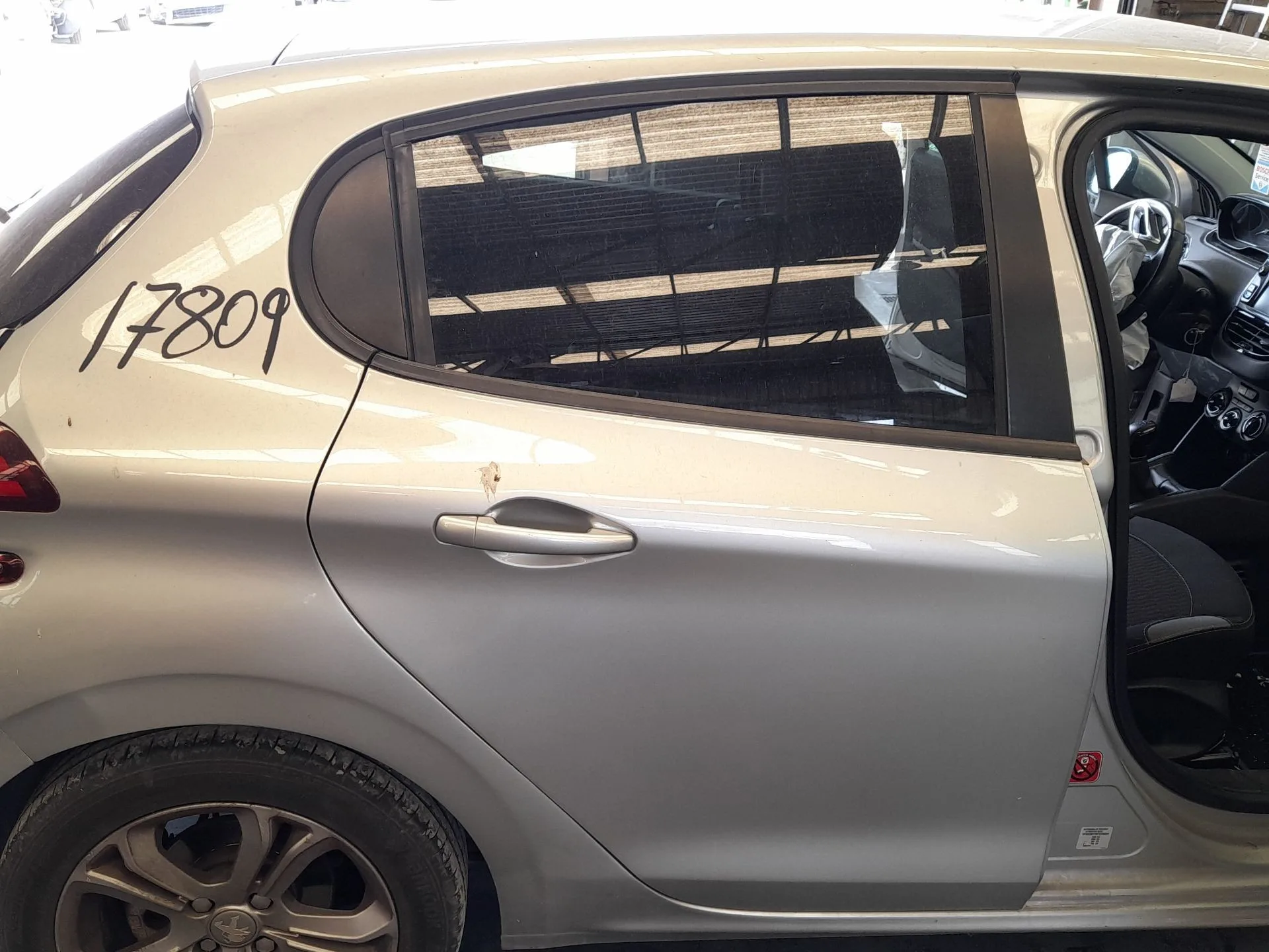 Puerta Trasera Derecha para Peugeot 208 I (Ca_, Cc_)