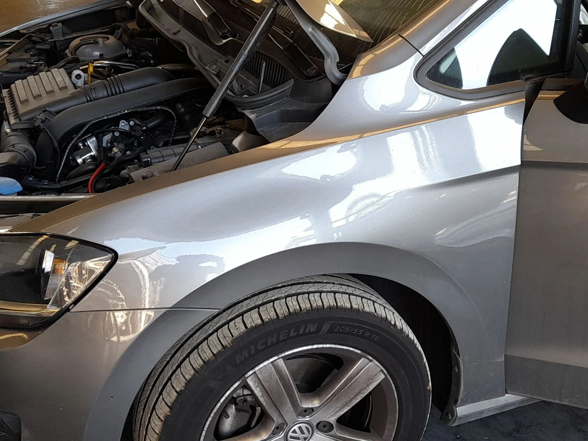 Aleta Delantera Izquierda para Volkswagen Golf Sportsvan Vii (Am1, An1)
