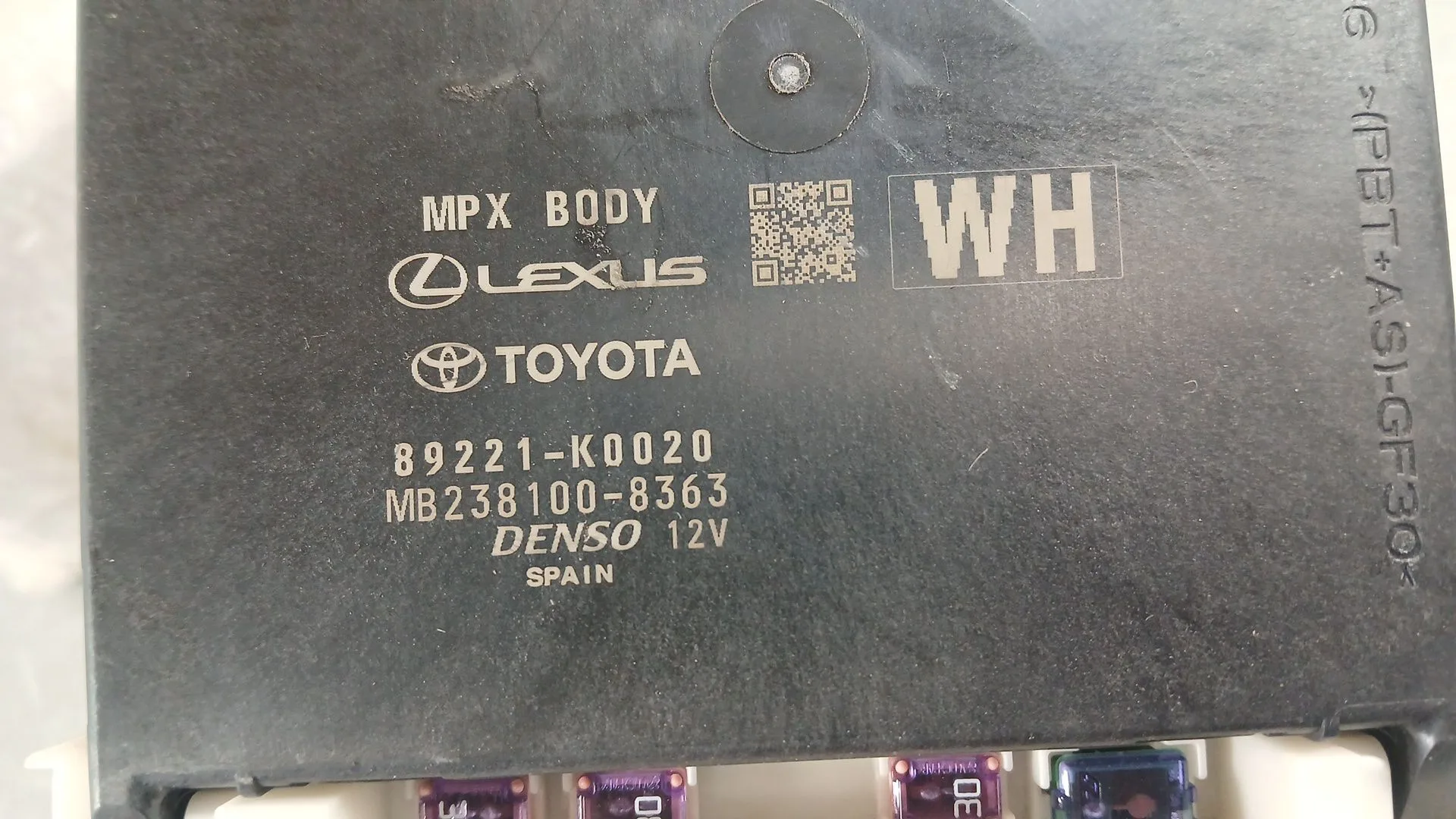 Caja Reles / Fusibles para Toyota Yaris (_P21_, _Pa1_, _Ph1_)