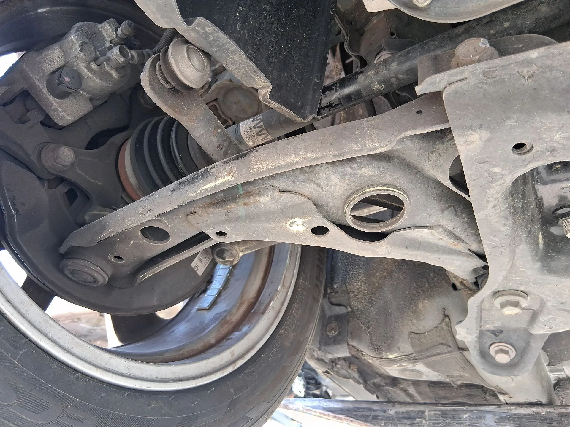 Brazo Suspension Inferior Delantero Derecho para Toyota Yaris (_P13_)