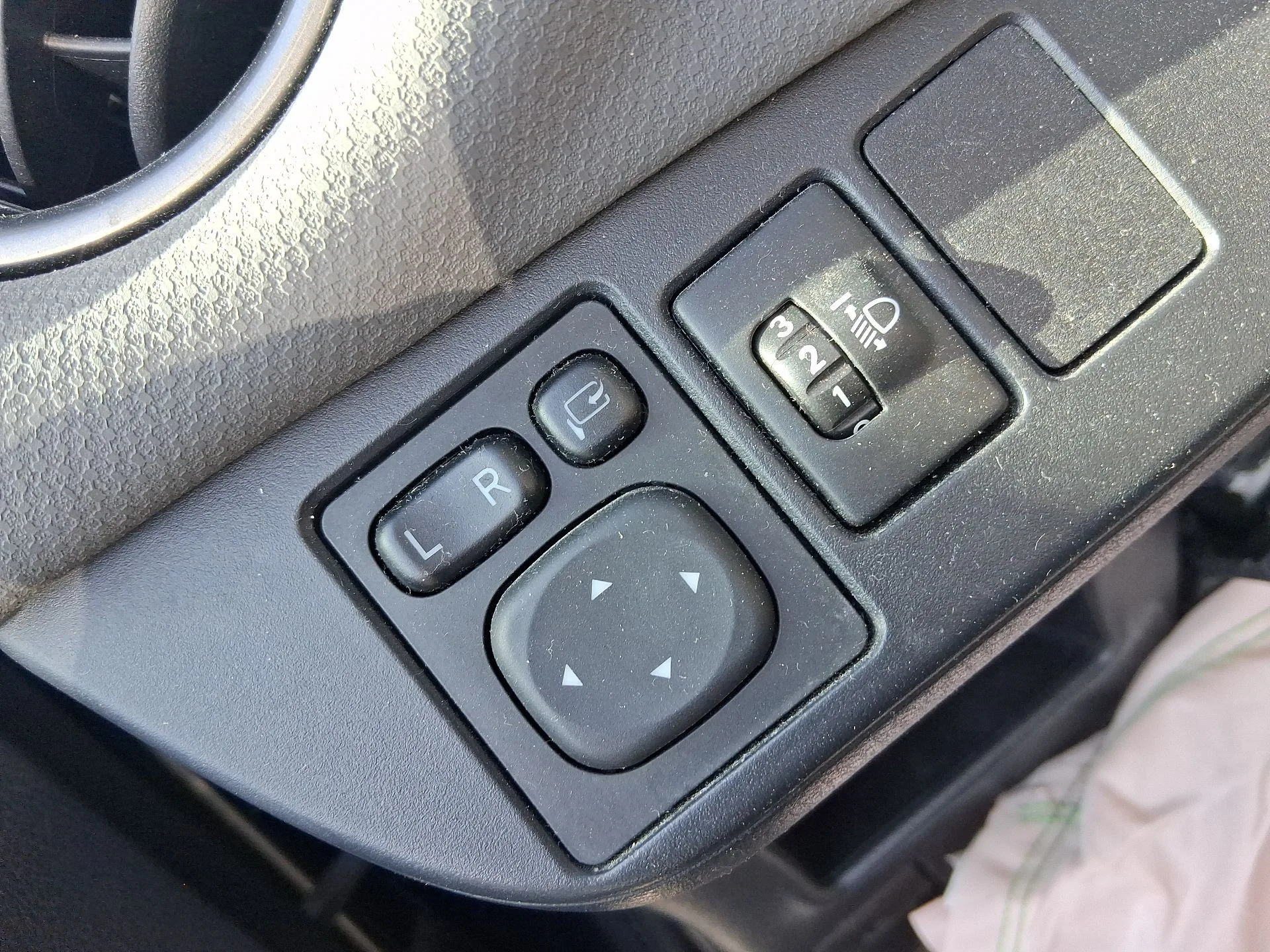 Mando Retrovisor para Toyota Yaris (_P13_)