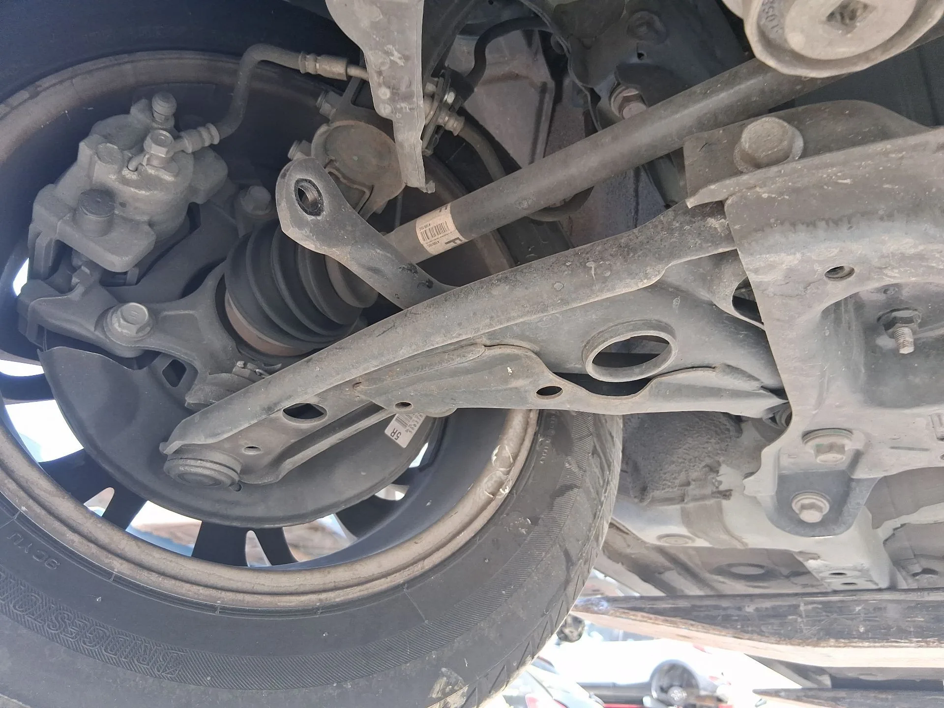 Brazo Suspension Inferior Delantero Derecho para Toyota Yaris (_P13_)