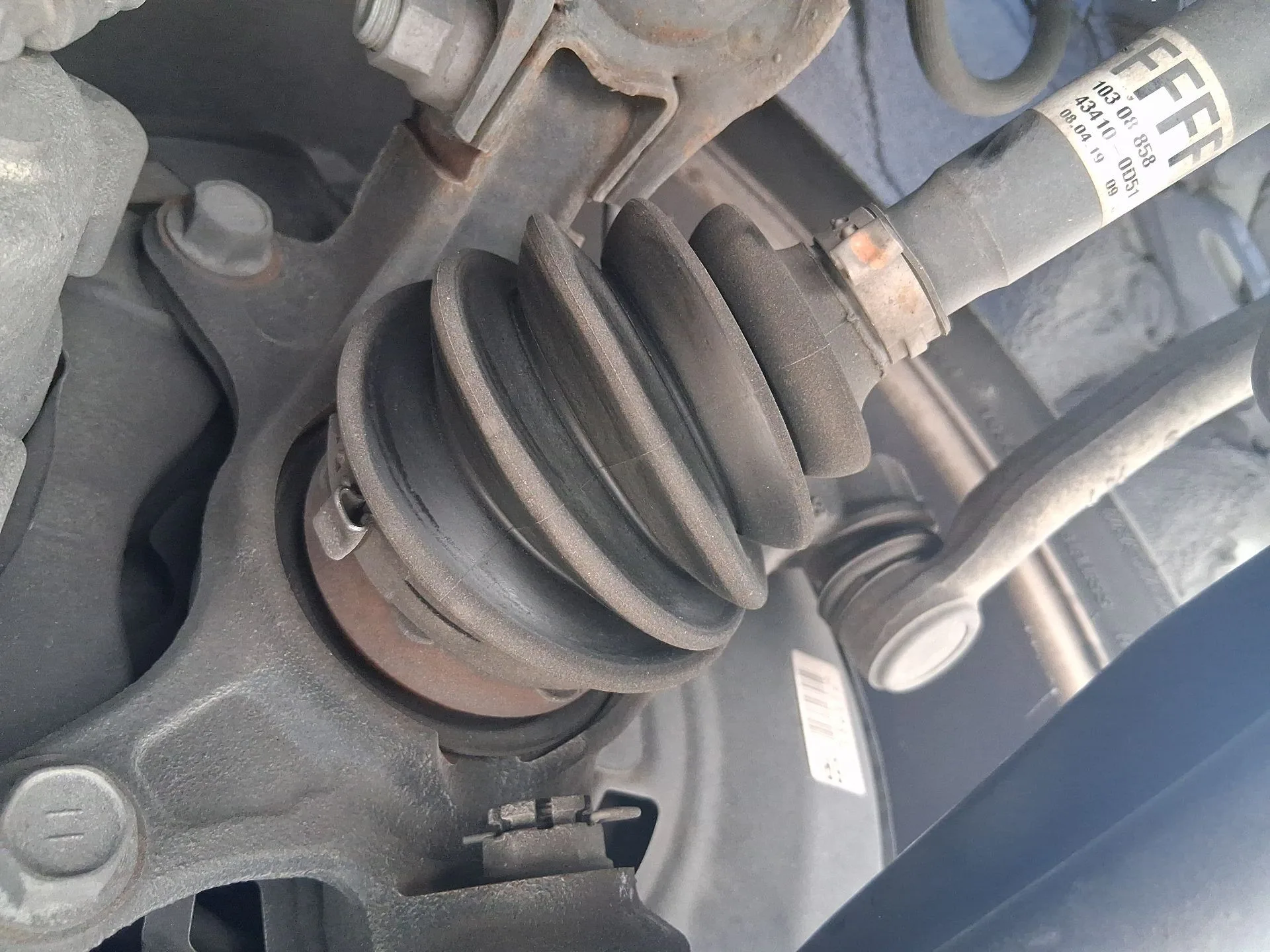 Transmision Delantera Derecha para Toyota Yaris (_P13_)