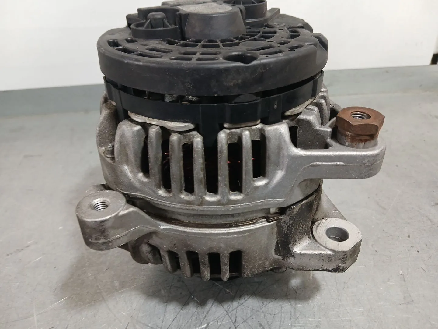 Alternador para Toyota Avensis Sedan (_T25_)