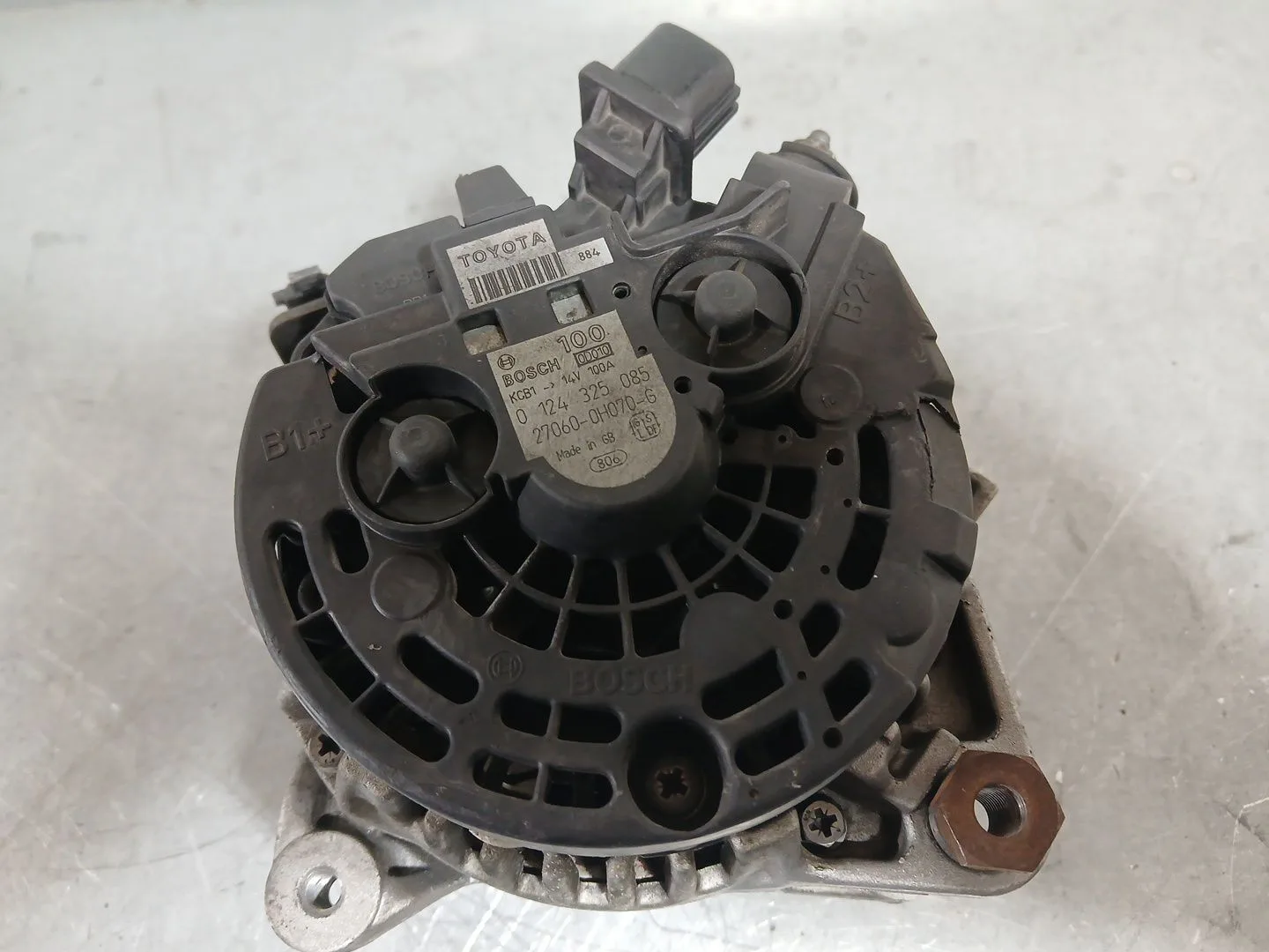 Alternador para Toyota Avensis Sedan (_T25_)