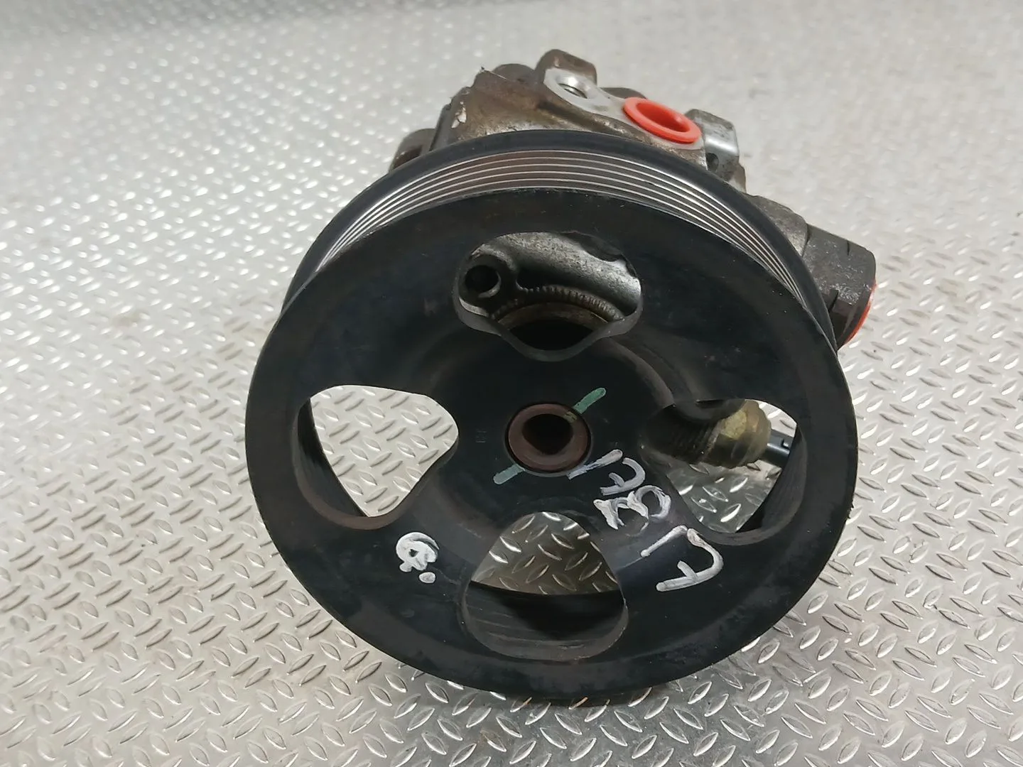 Bomba Direccion para Toyota Avensis Sedan (_T25_)