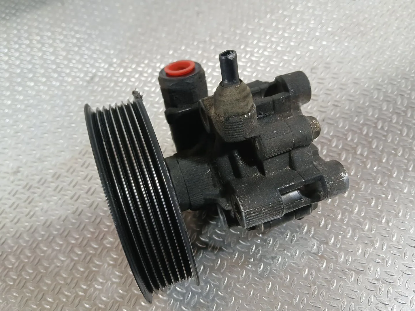 Bomba Direccion para Toyota Avensis Sedan (_T25_)