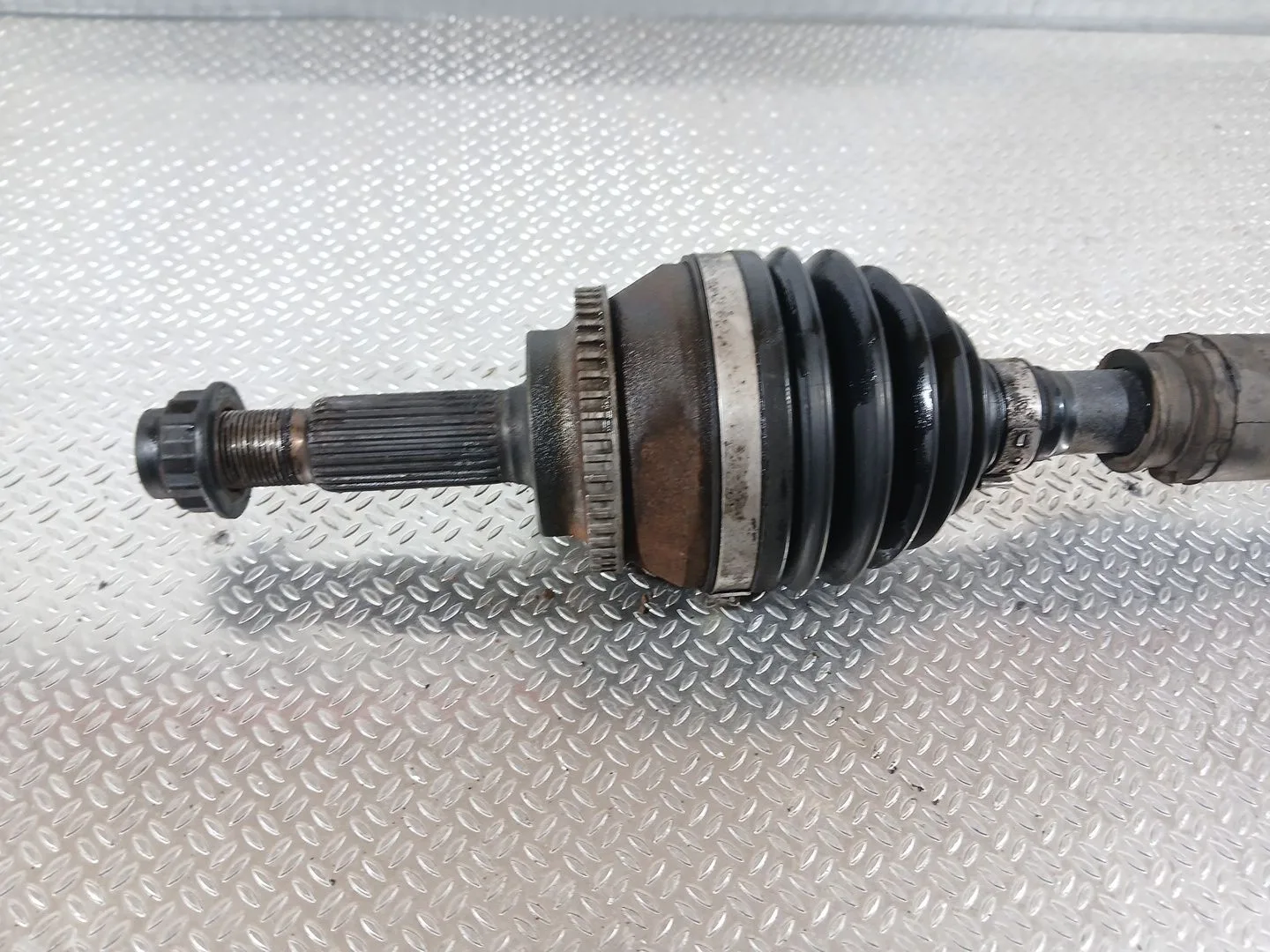 Transmision Delantera Izquierda para Toyota Avensis Sedan (_T25_)
