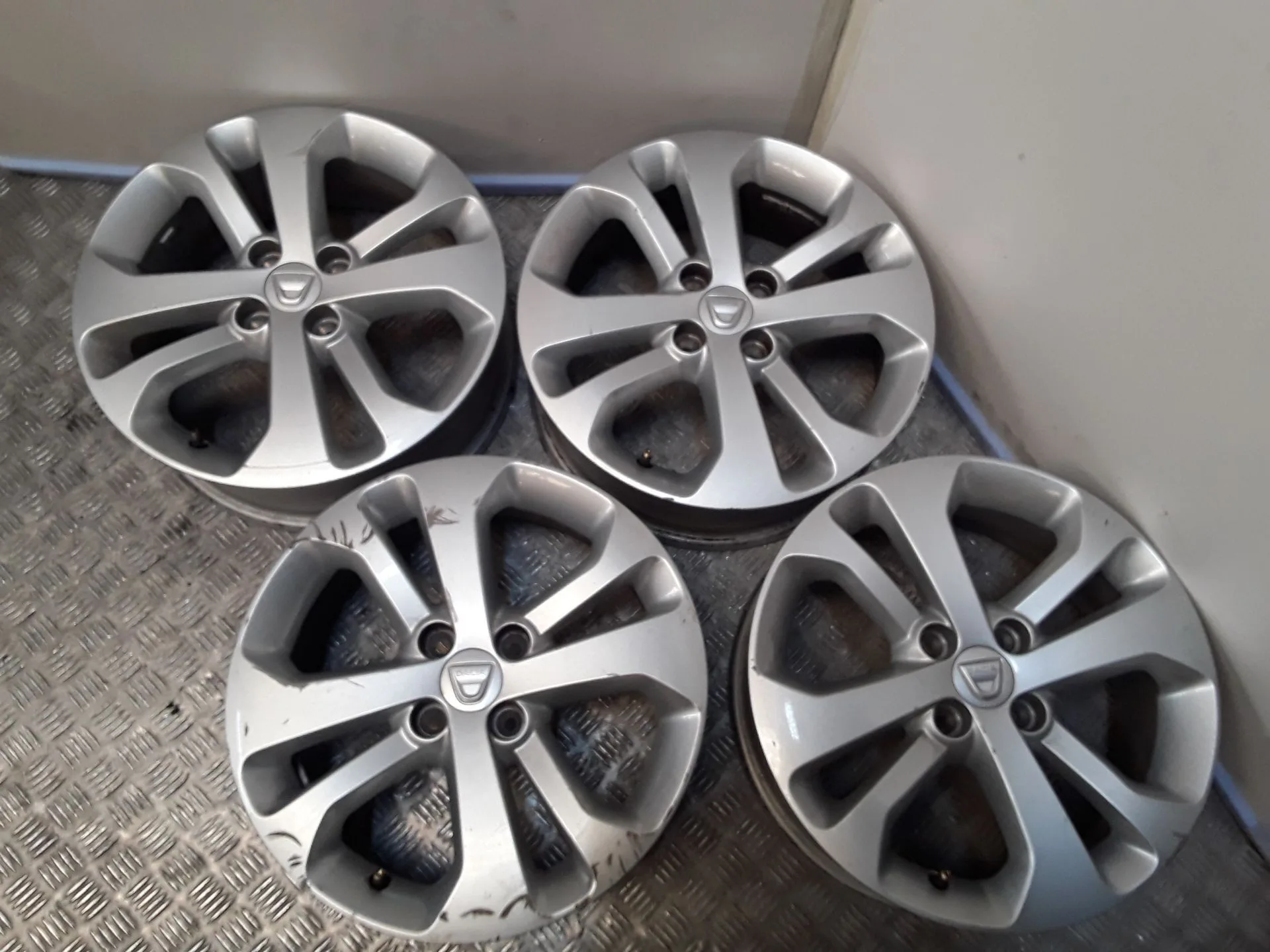 Juego Llantas Aluminio para Dacia Lodgy (Js_)