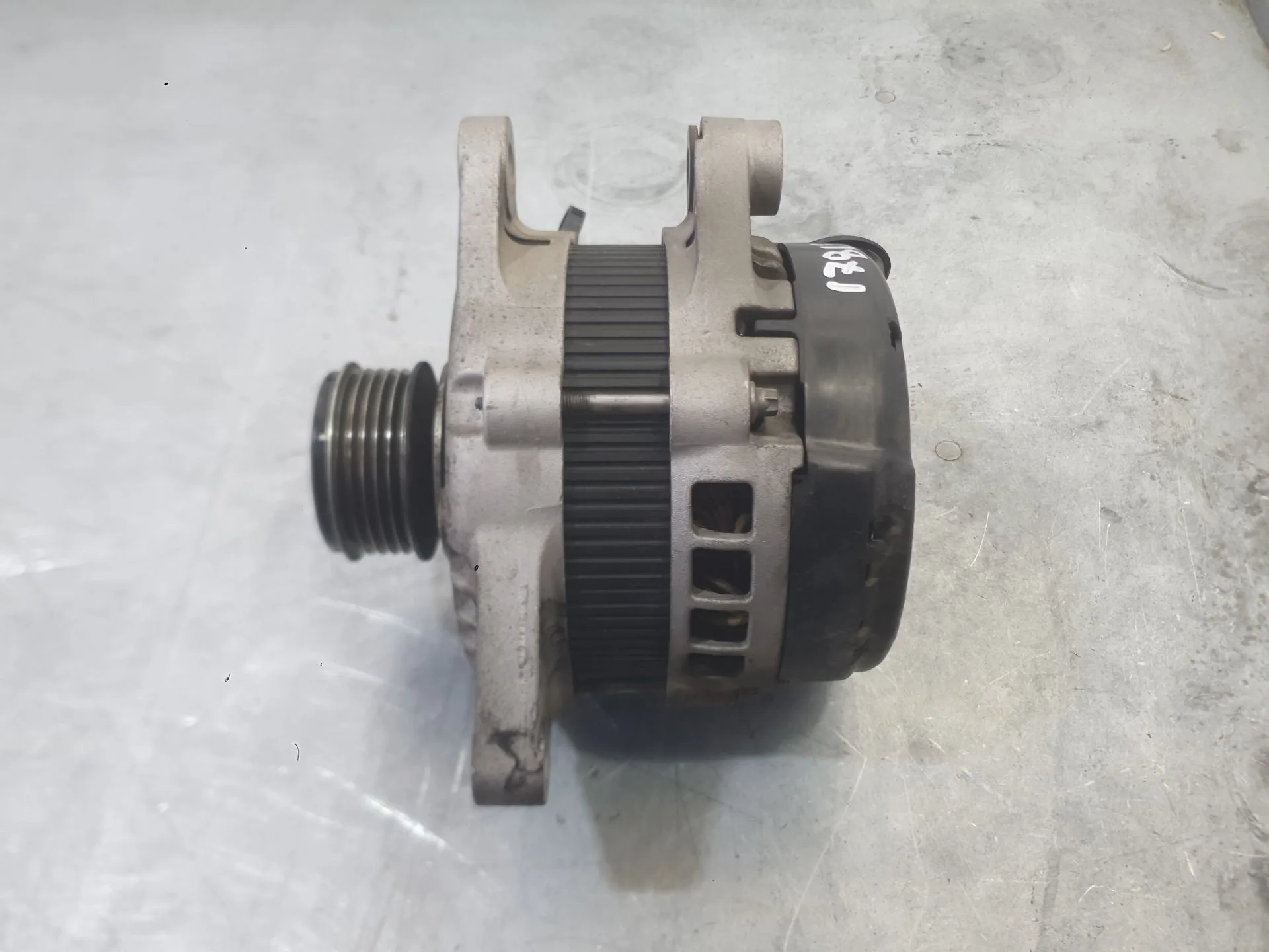 Alternador para Kia Carens Iv