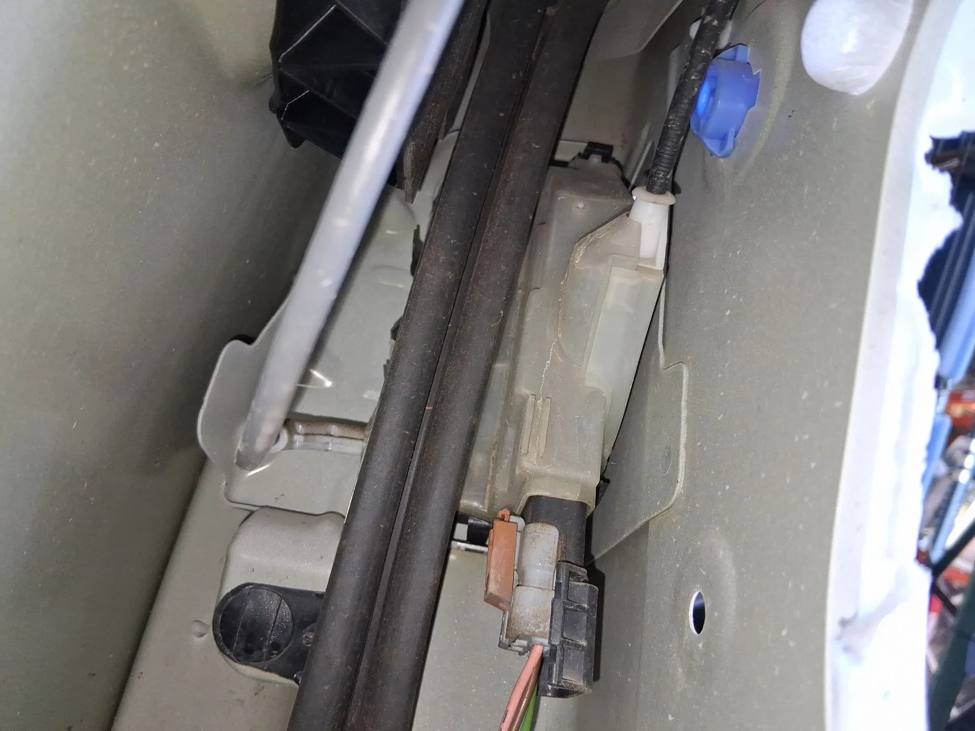 Cerradura Puerta Trasera Derecha para Kia Carens Iv