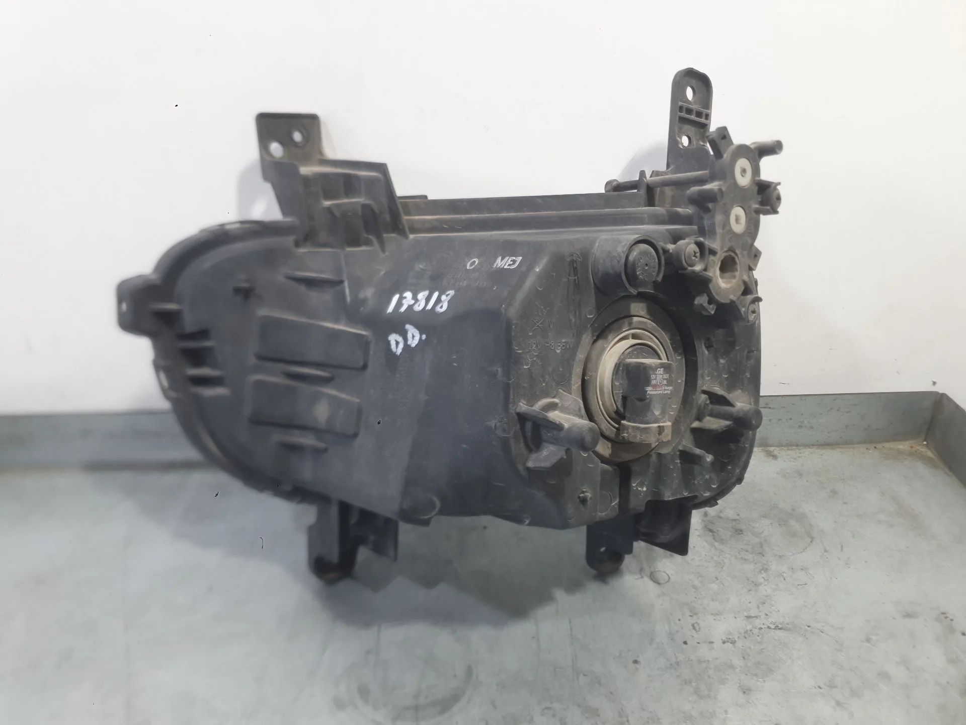Faro Antiniebla Derecho para Kia Carens Iv