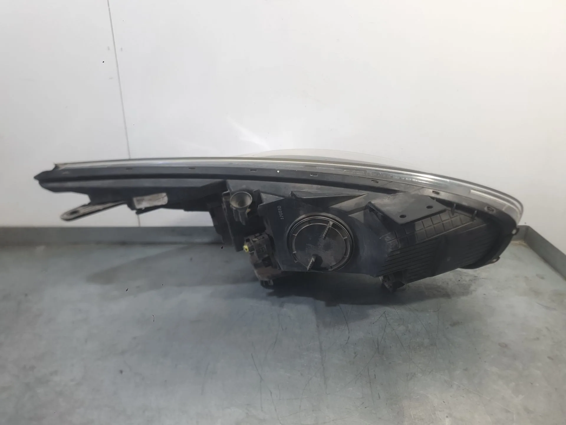 Faro Izquierdo para Kia Carens Iv