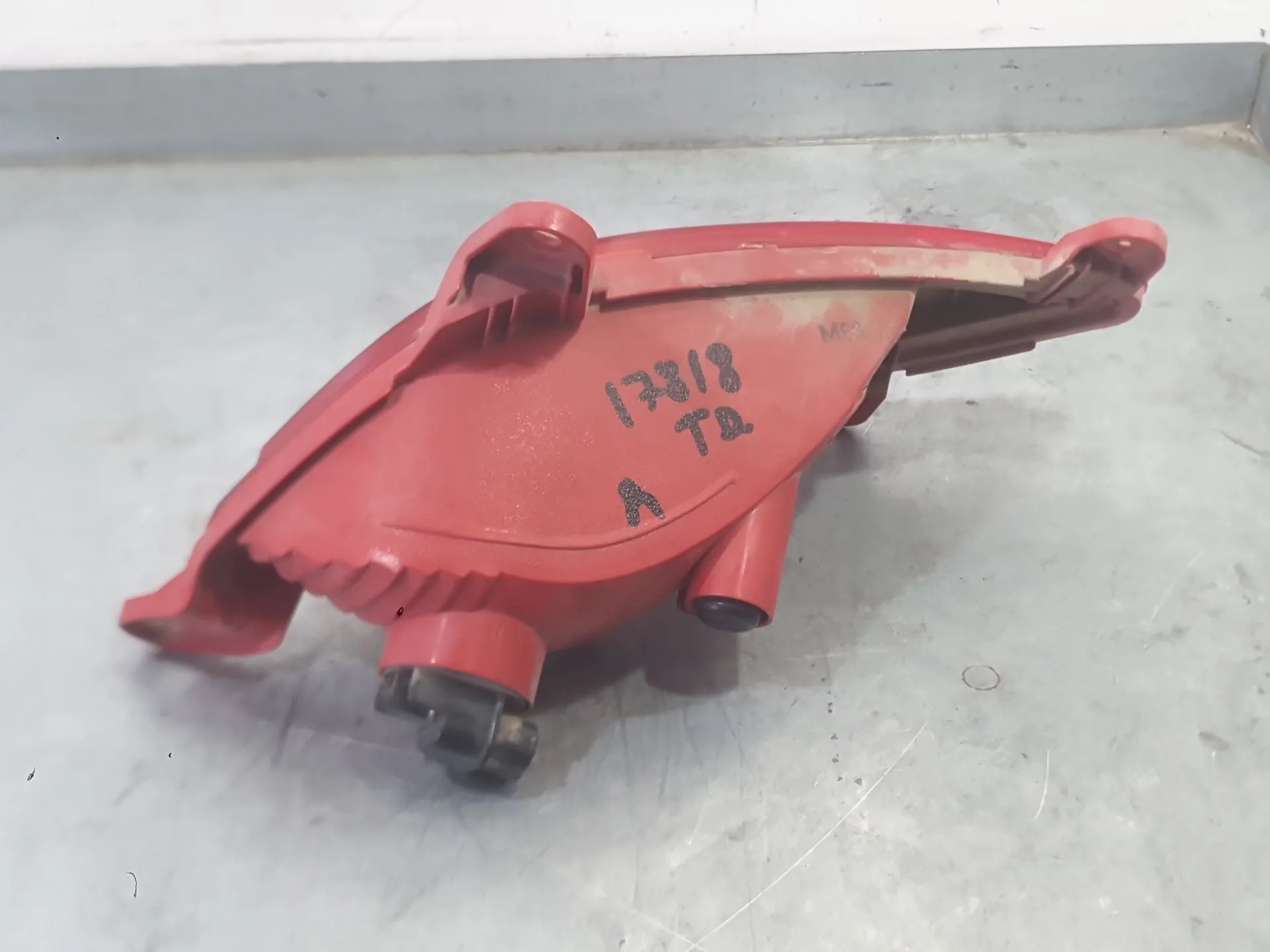 Piloto Trasero Derecho Paragolpes para Kia Carens Iv