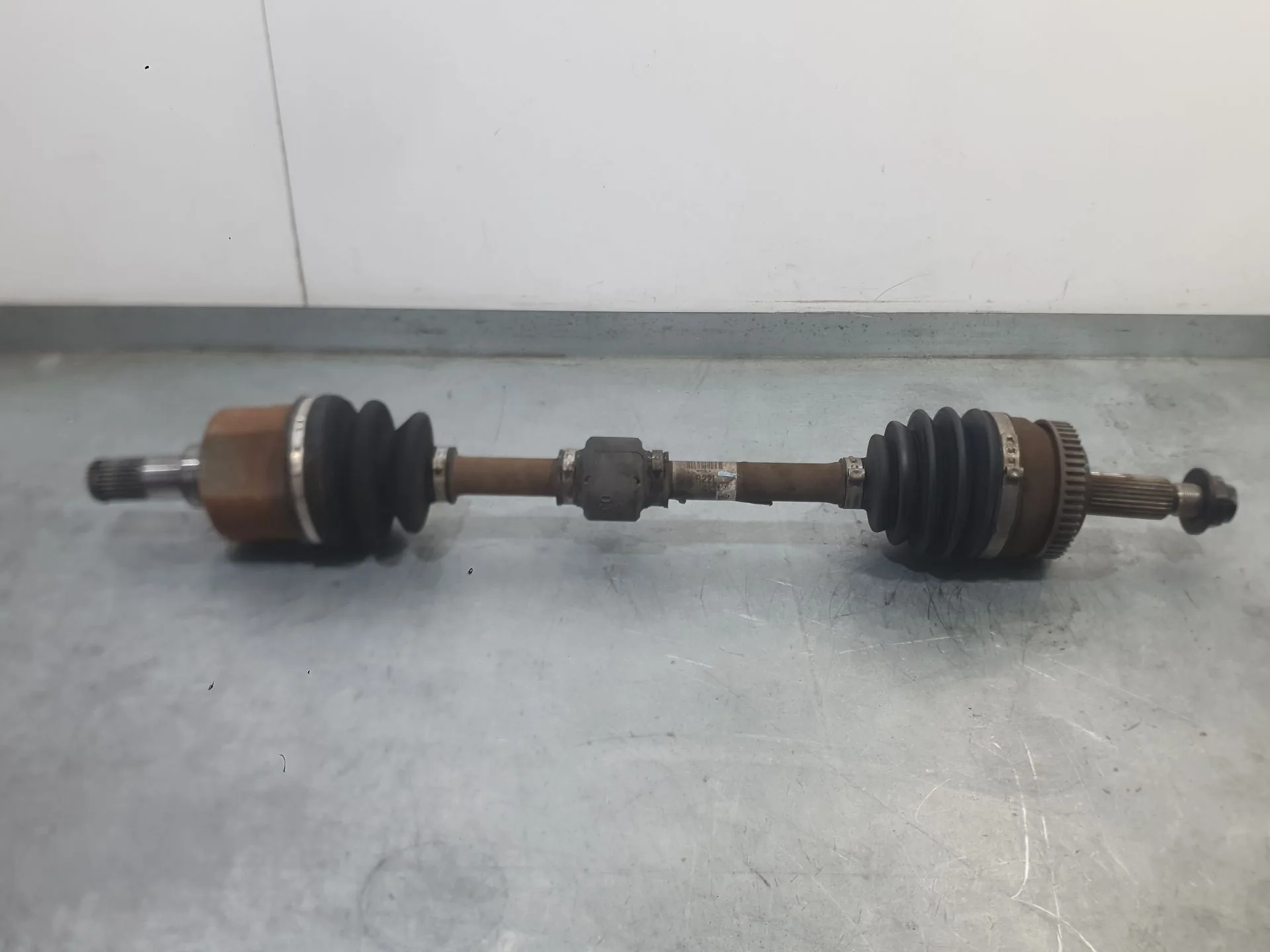 Transmision Delantera Izquierda para Kia Carens Iv